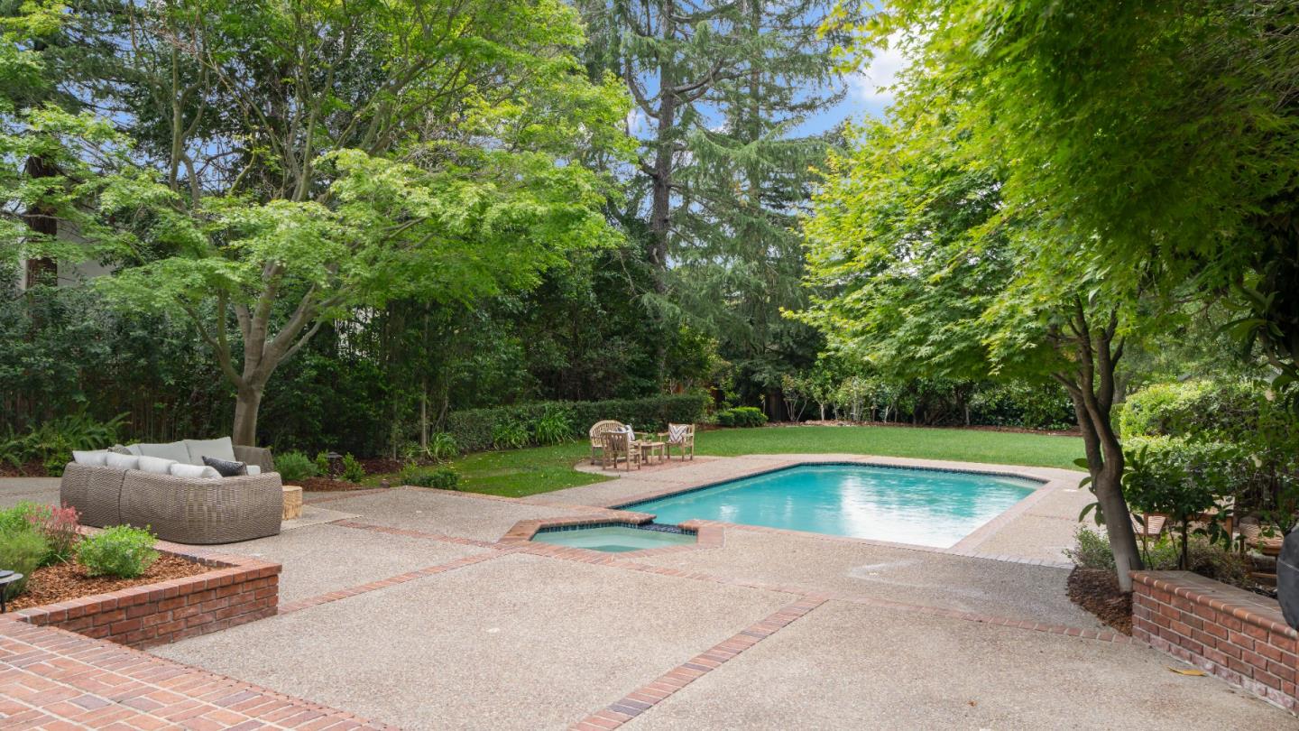 16255 Short Road