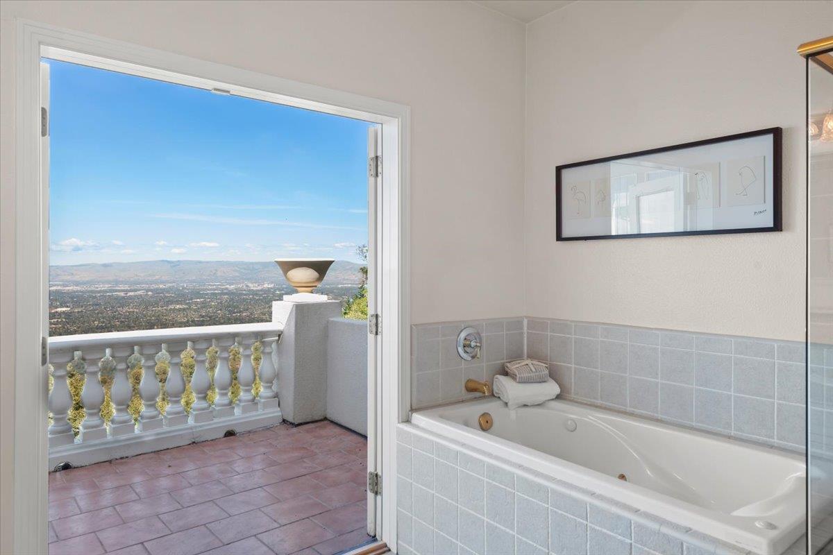 15940 Wildcat Ridge