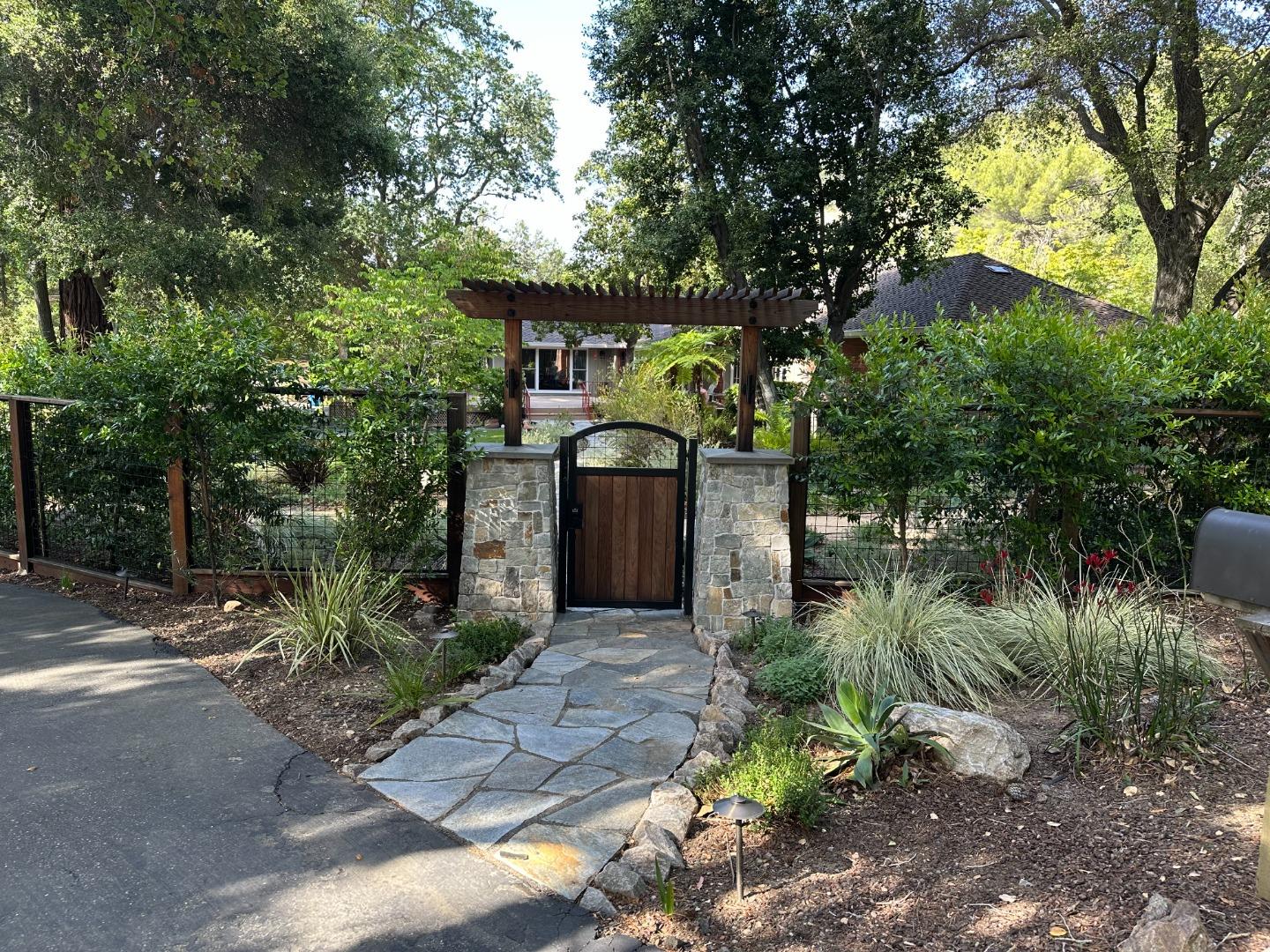 16250 Brooke Acres DR