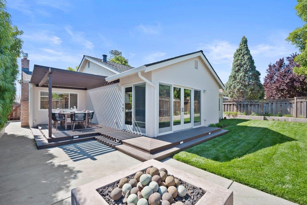 6141 Geronimo DR