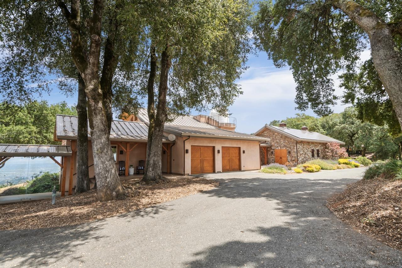 15060 Montebello RD