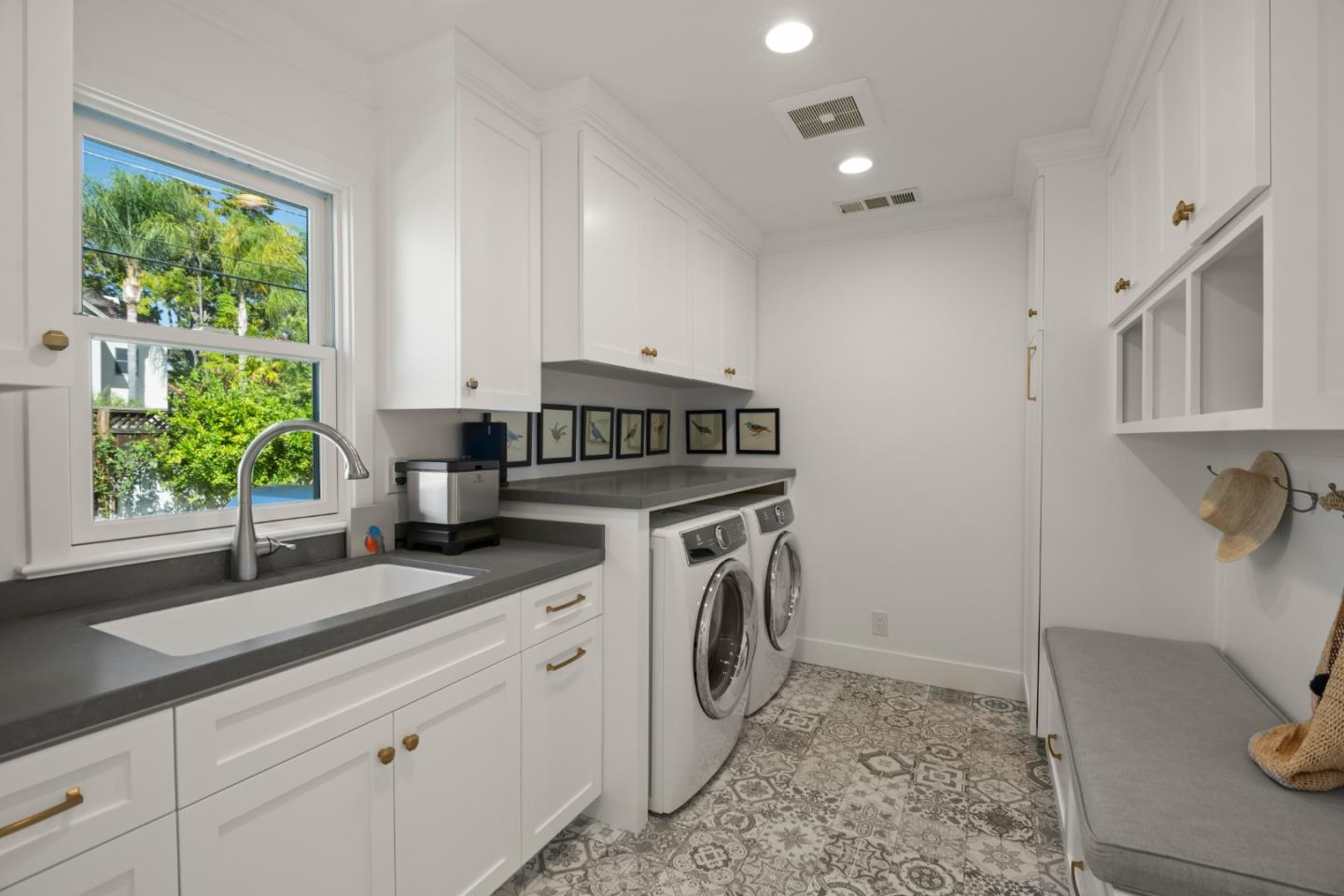 1857 Cabana DR