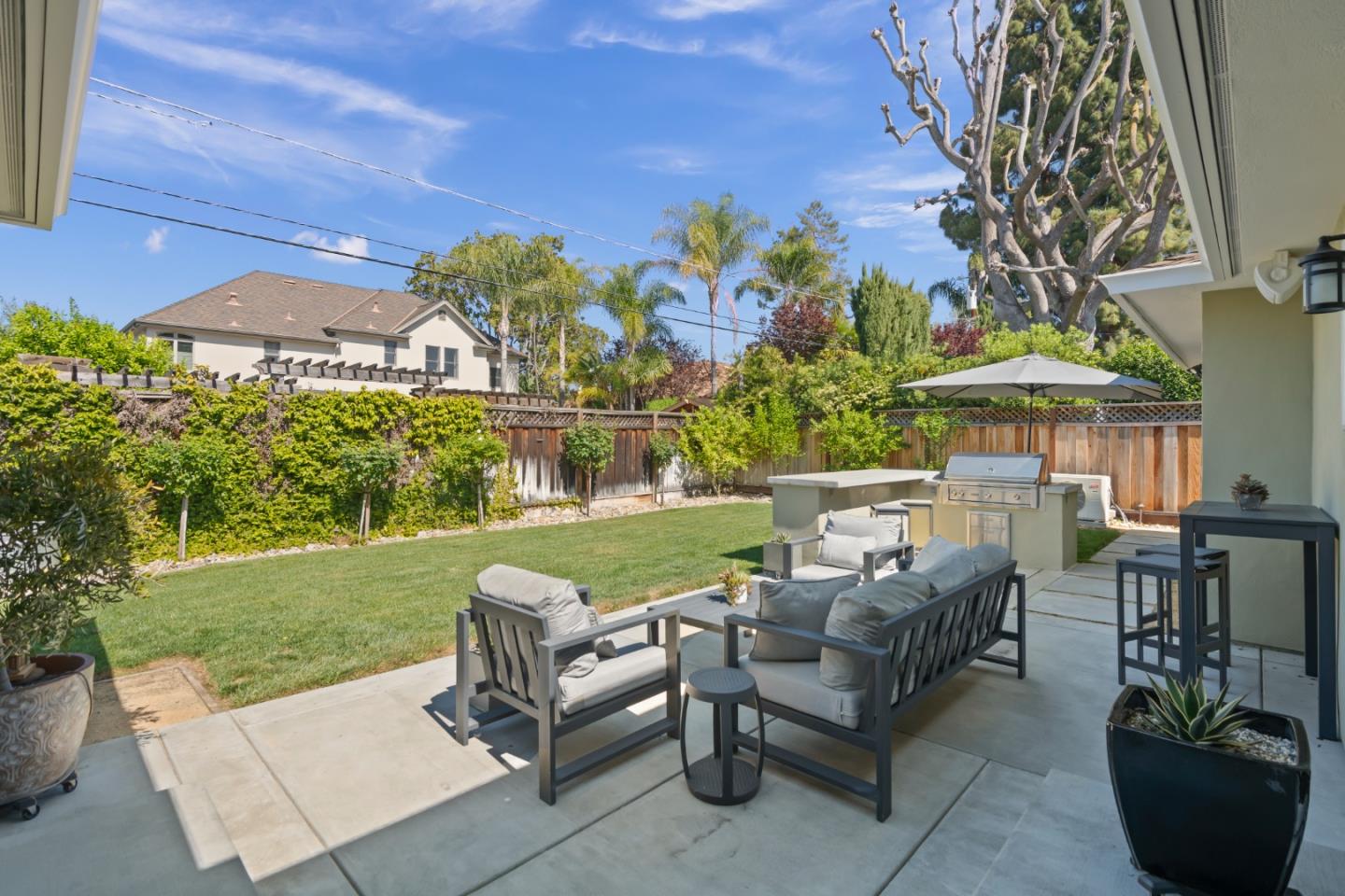 1857 Cabana DR