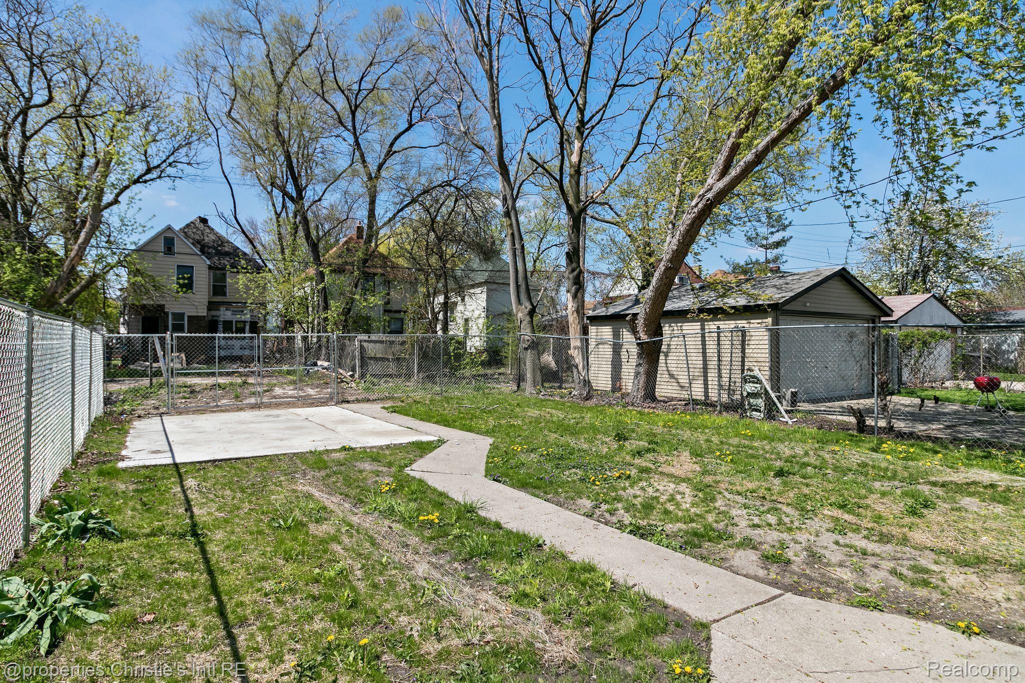 3777 SENECA Street