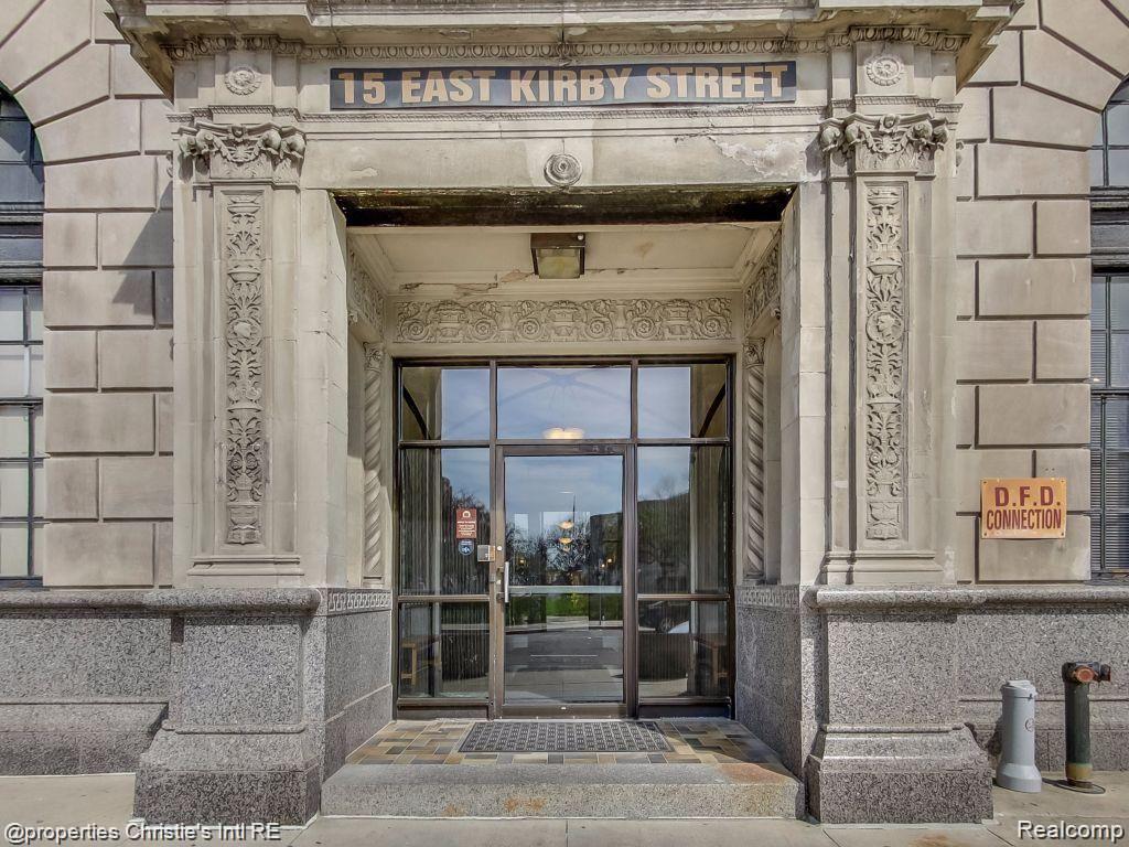 15 E KIRBY Street Unit: 206