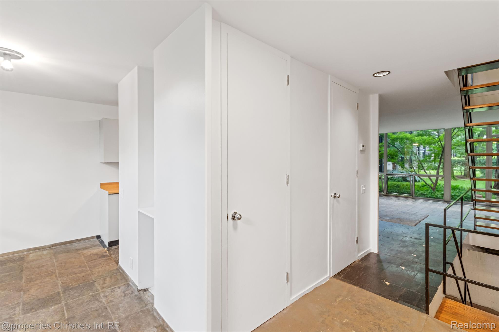 1362 Joliet Place