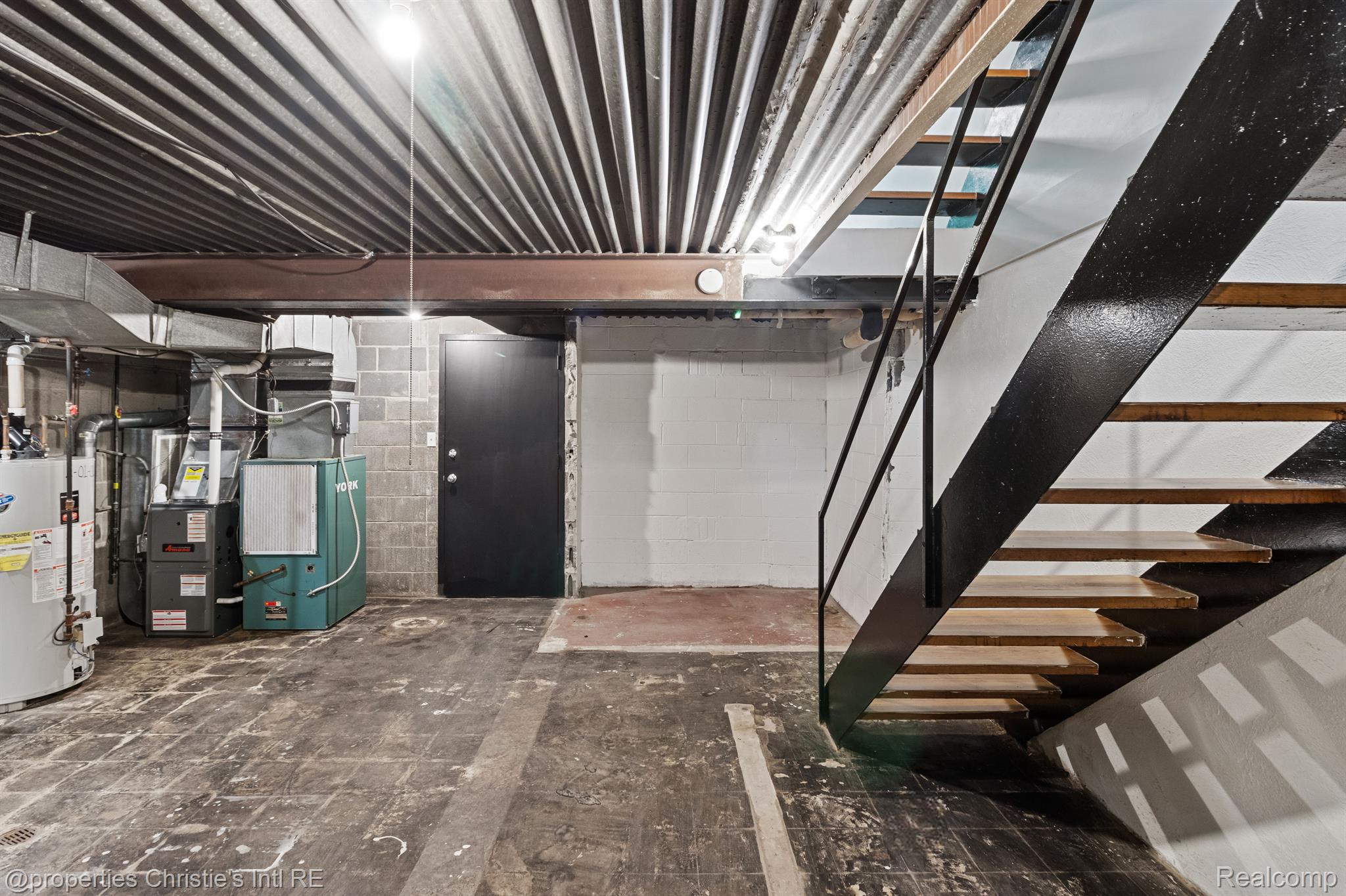 1362 Joliet Place