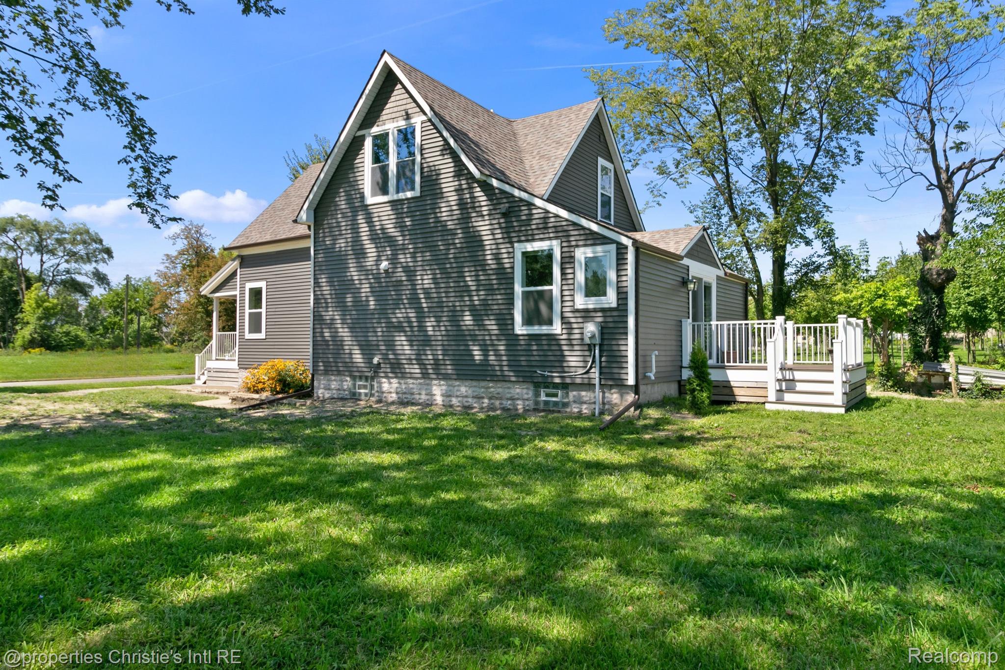 1608 FAIRVIEW Street