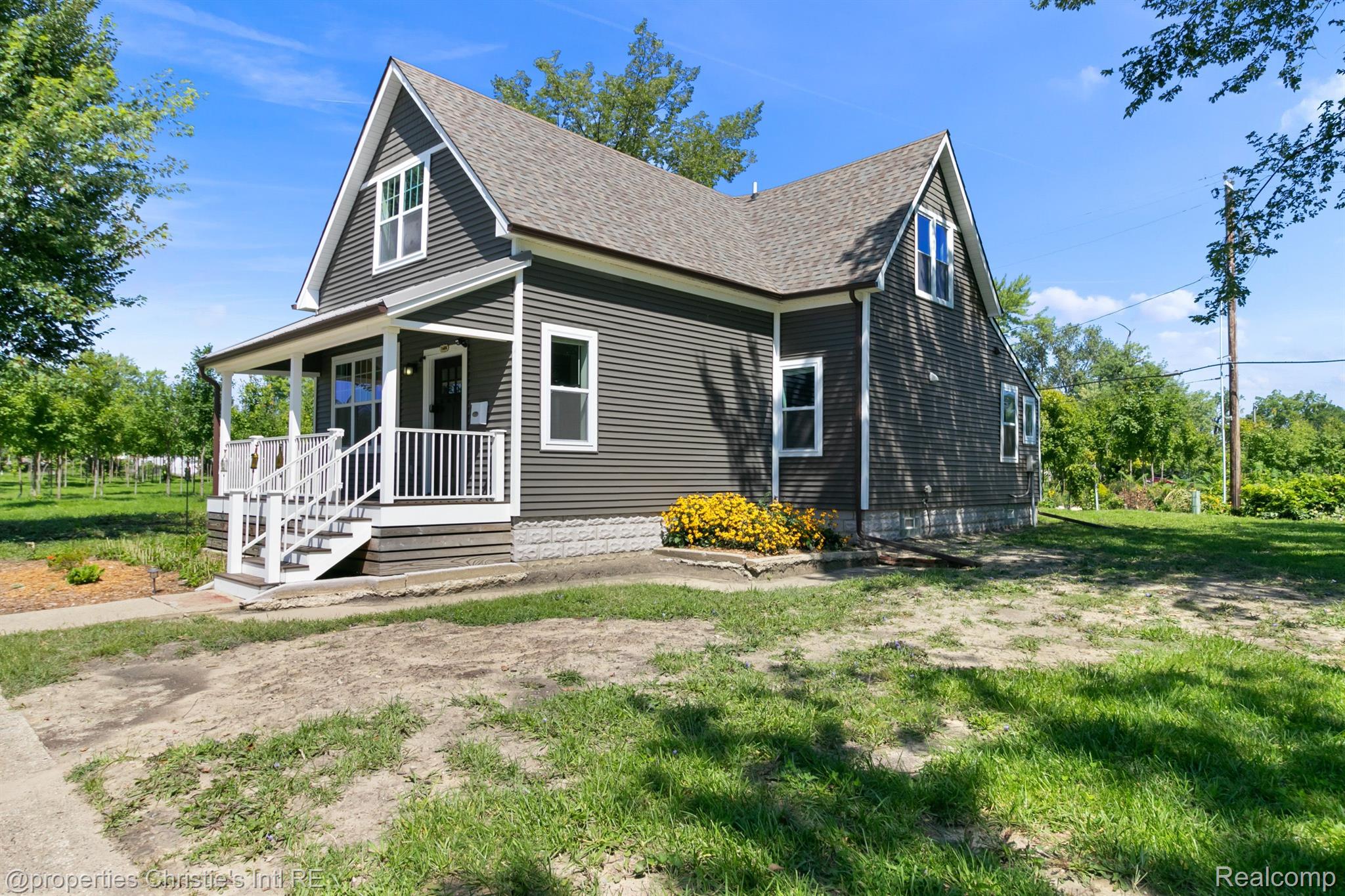 1608 FAIRVIEW Street