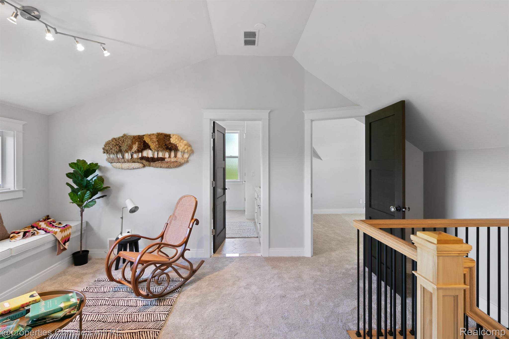 1608 FAIRVIEW Street