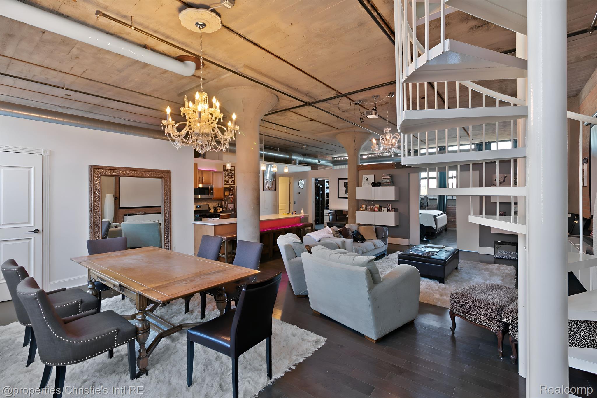 5766 TRUMBULL Street Unit: 215