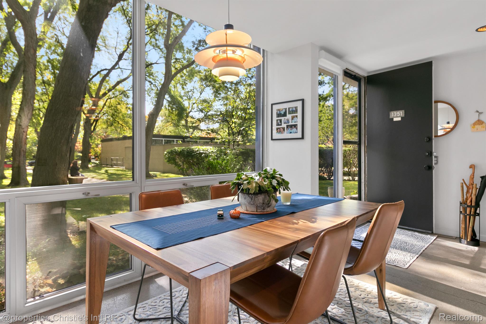 1351  Nicolet Place