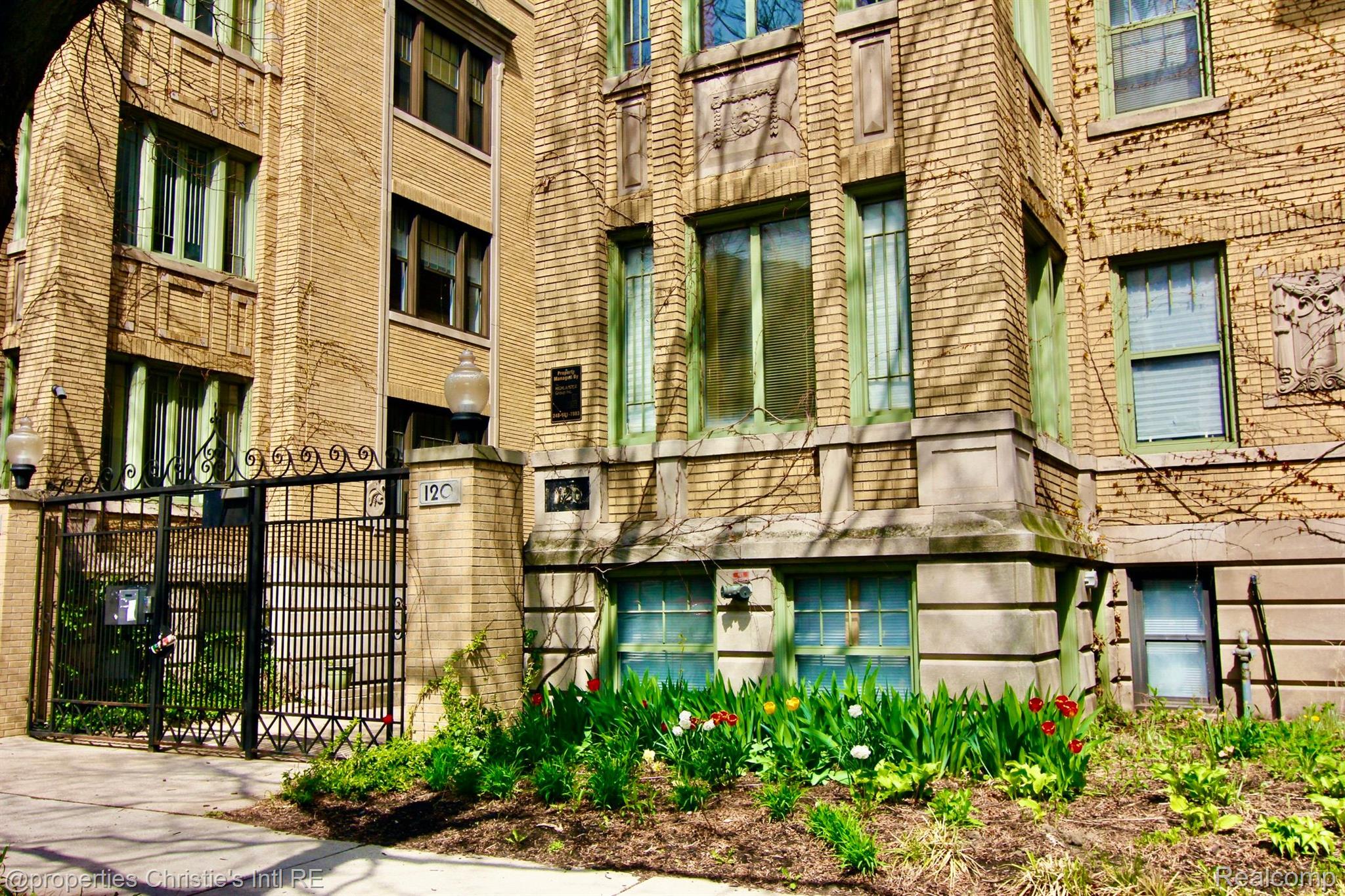 120 SEWARD Street Unit: 407