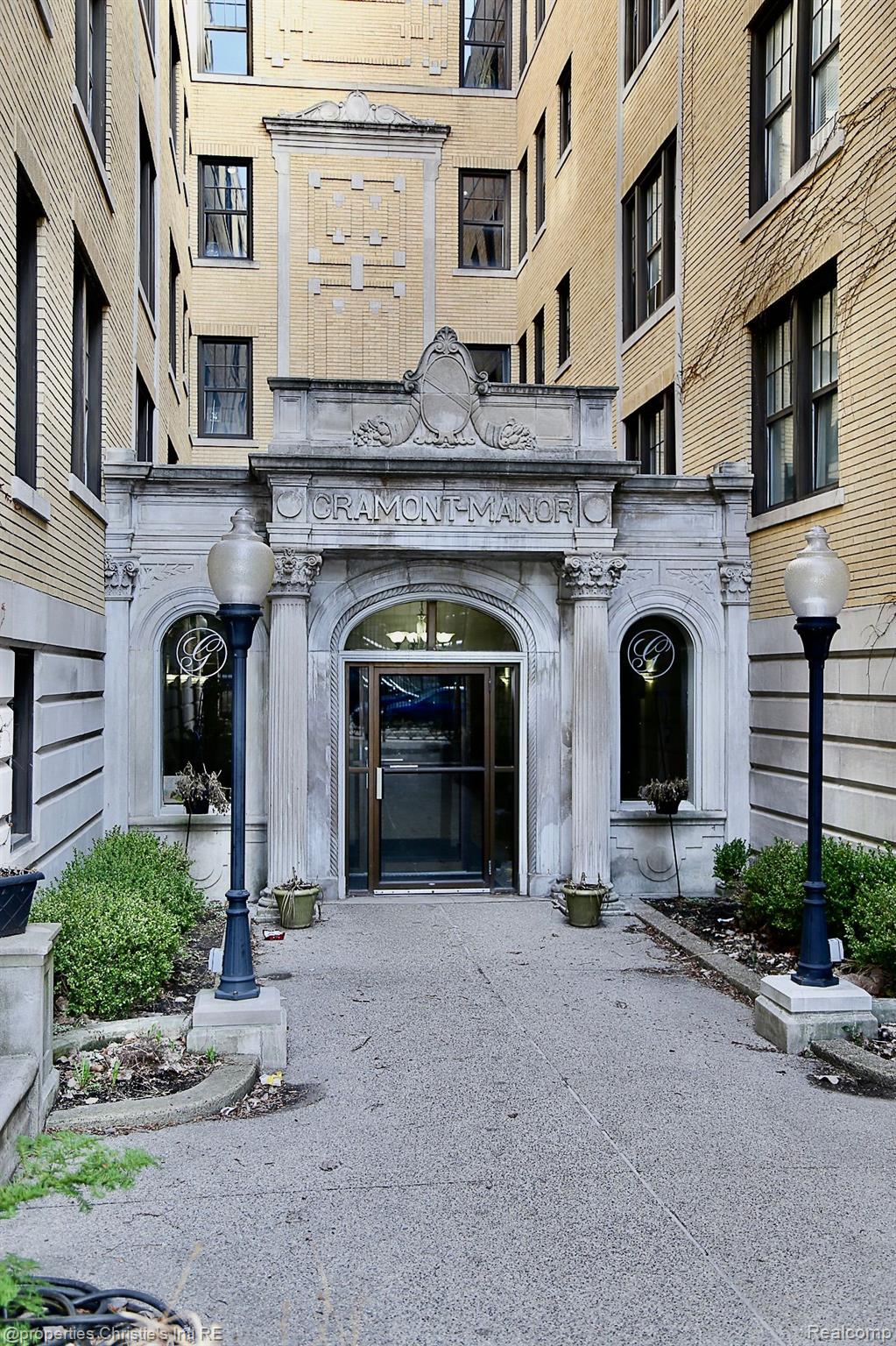 120 SEWARD Street Unit: 407