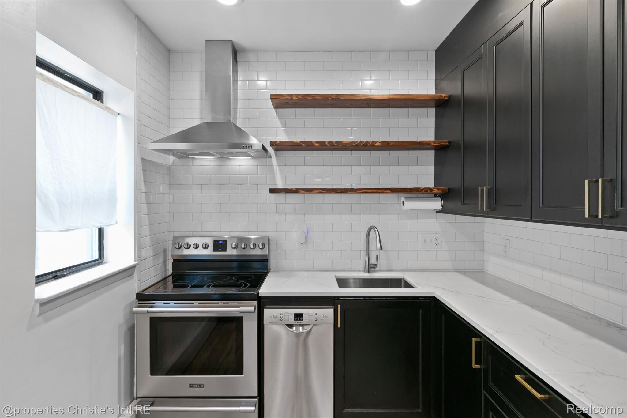 120 SEWARD Street Unit: 407
