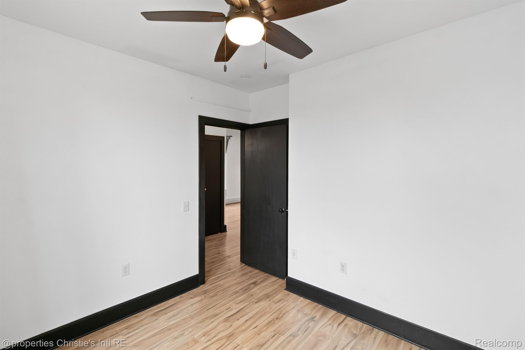 120 SEWARD Street Unit: 407