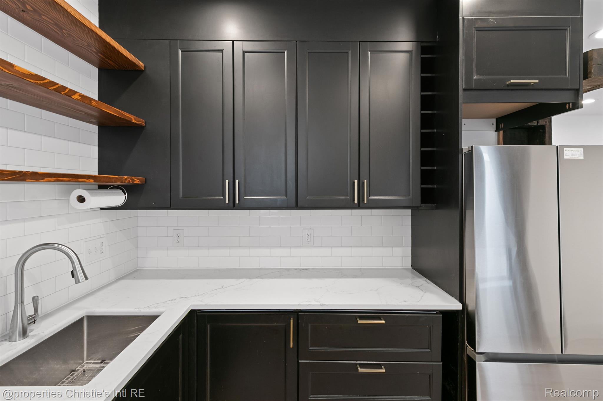 120 SEWARD Street Unit: 407