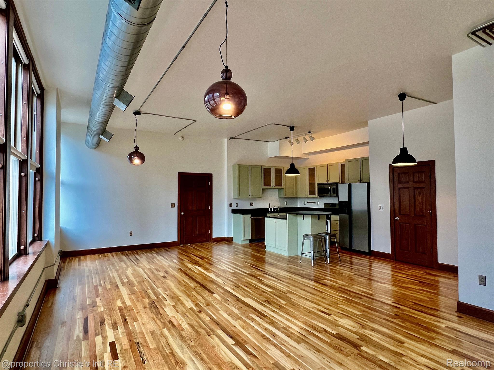 1395 ANTIETAM Avenue 35