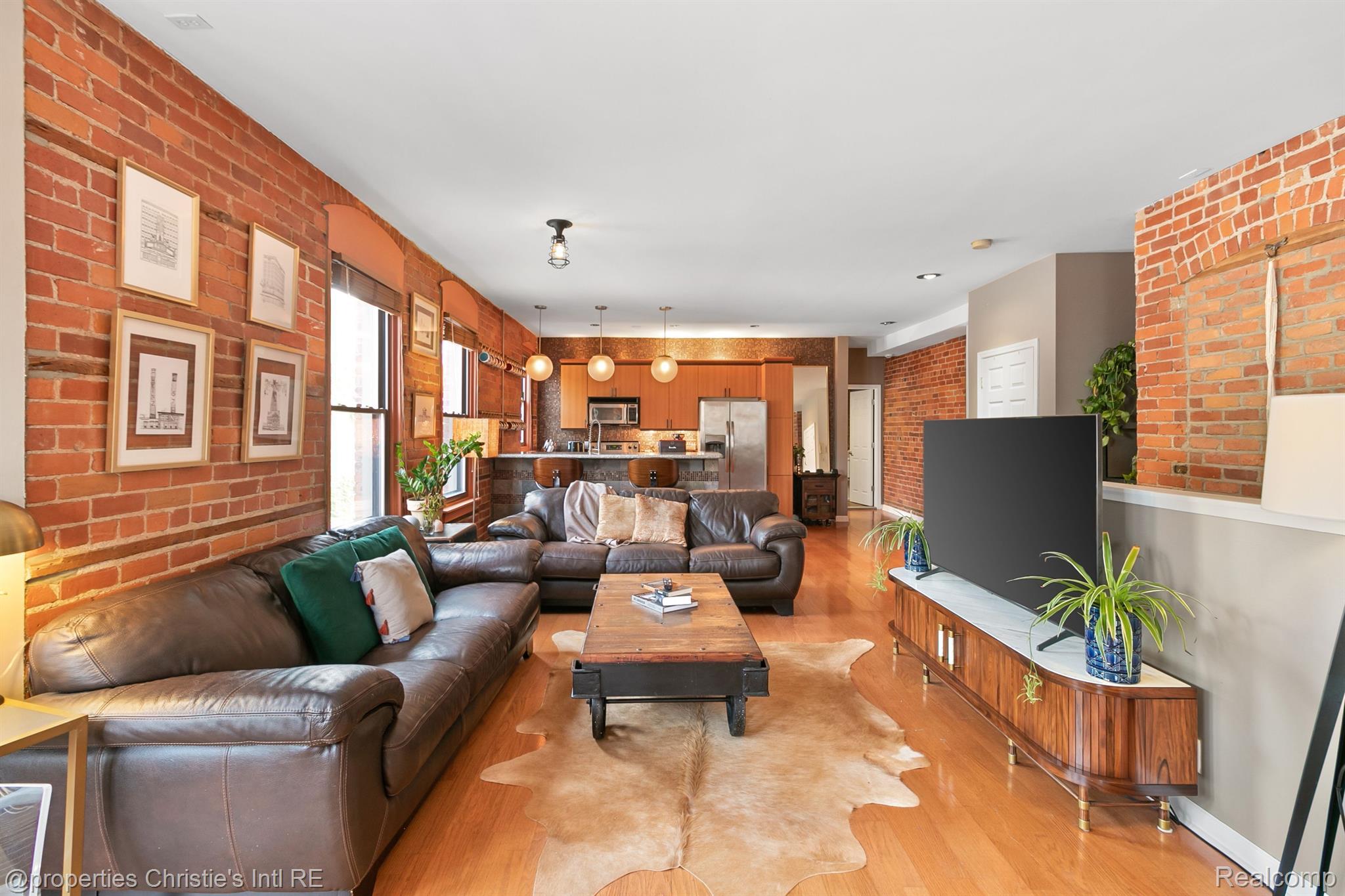 4120 CASS Avenue 2