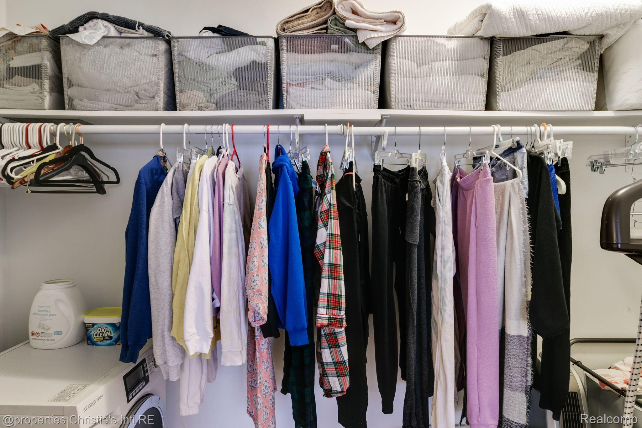15 E KIRBY Street 404