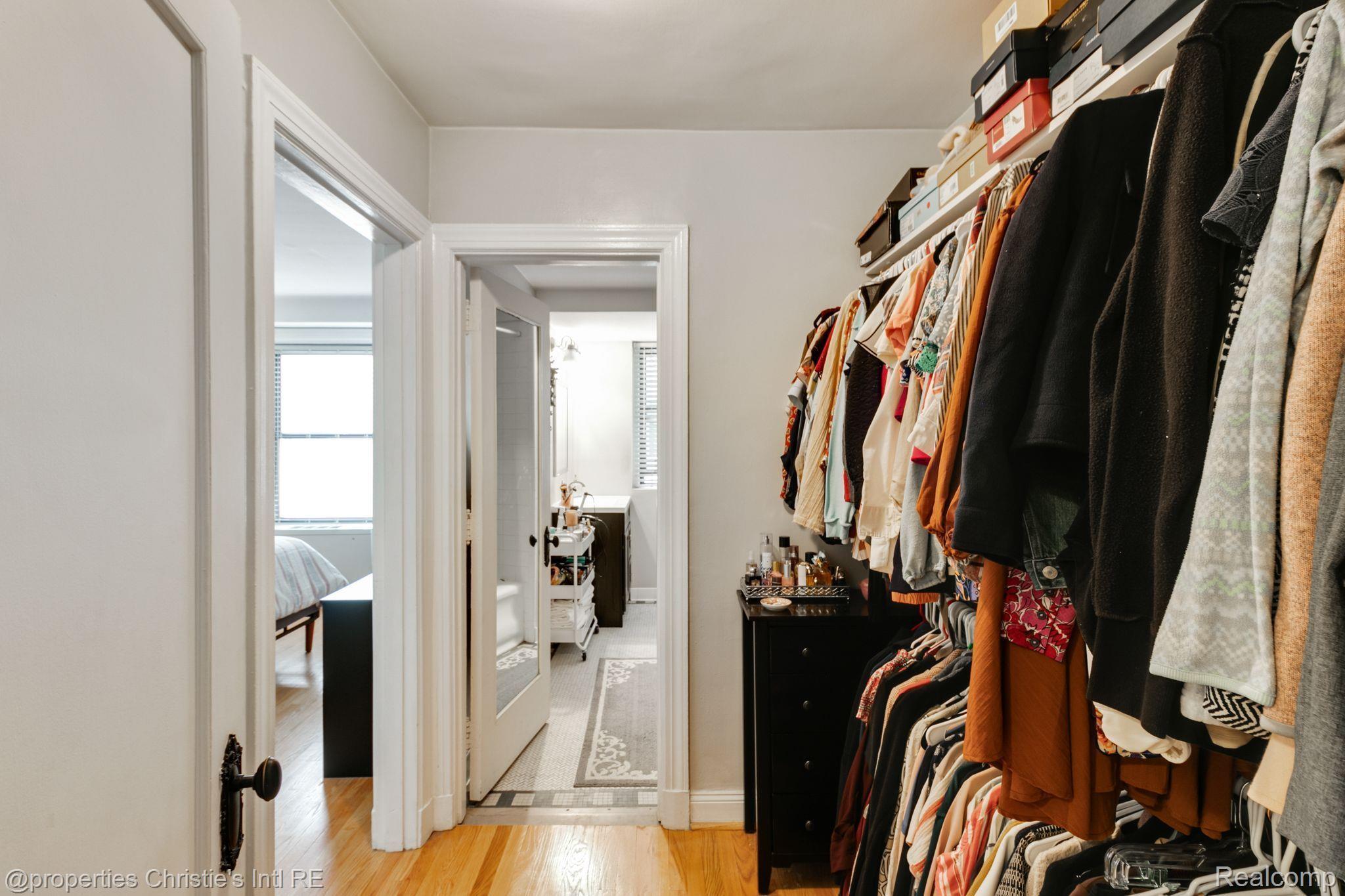15 E KIRBY Street 404