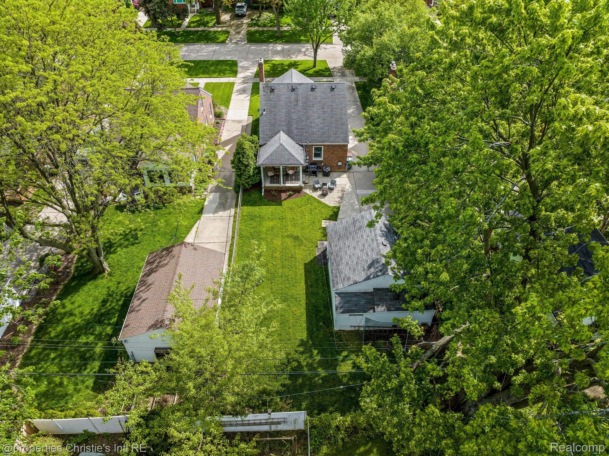 1922 MANCHESTER Boulevard