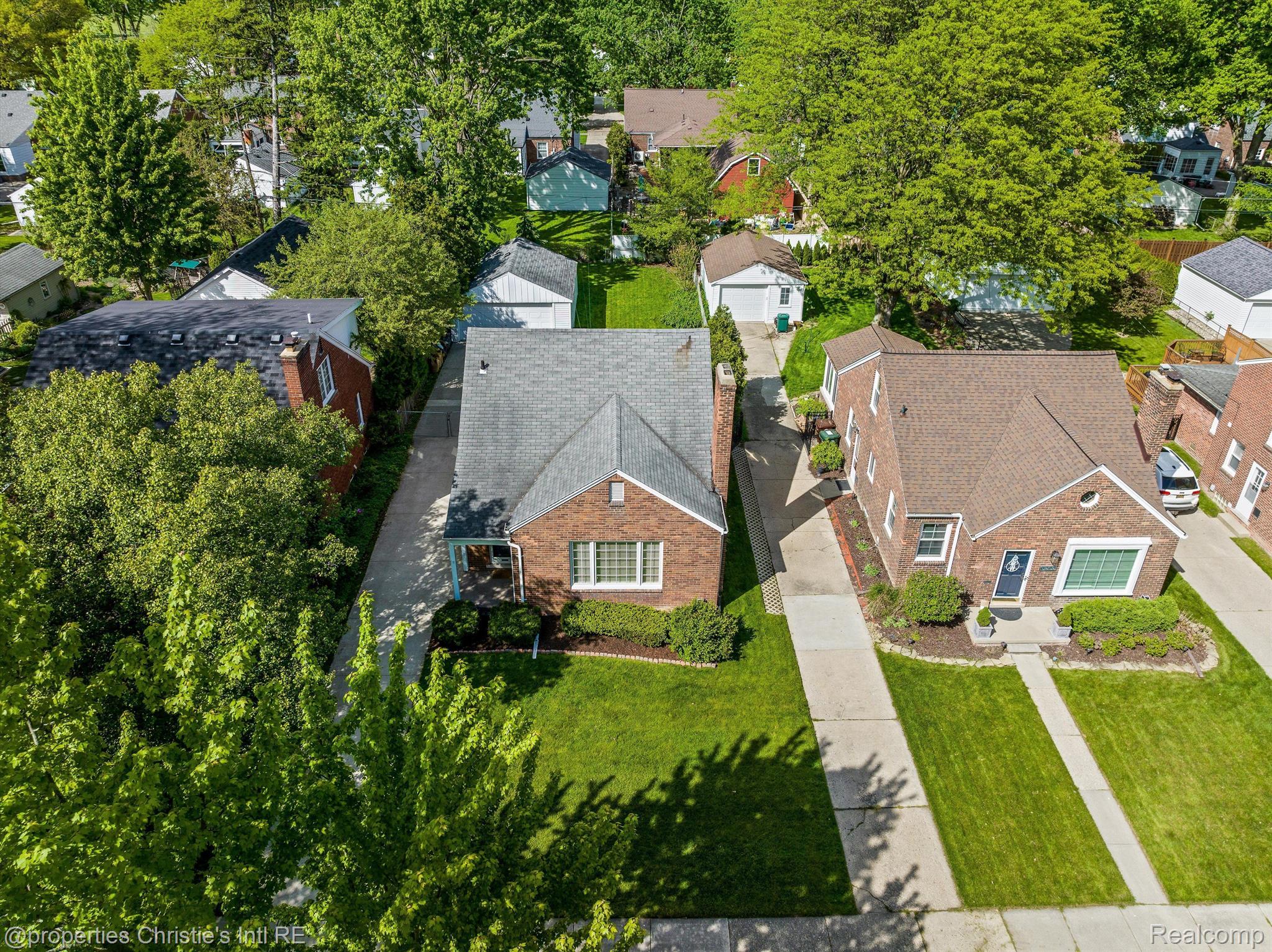 1922 MANCHESTER Boulevard