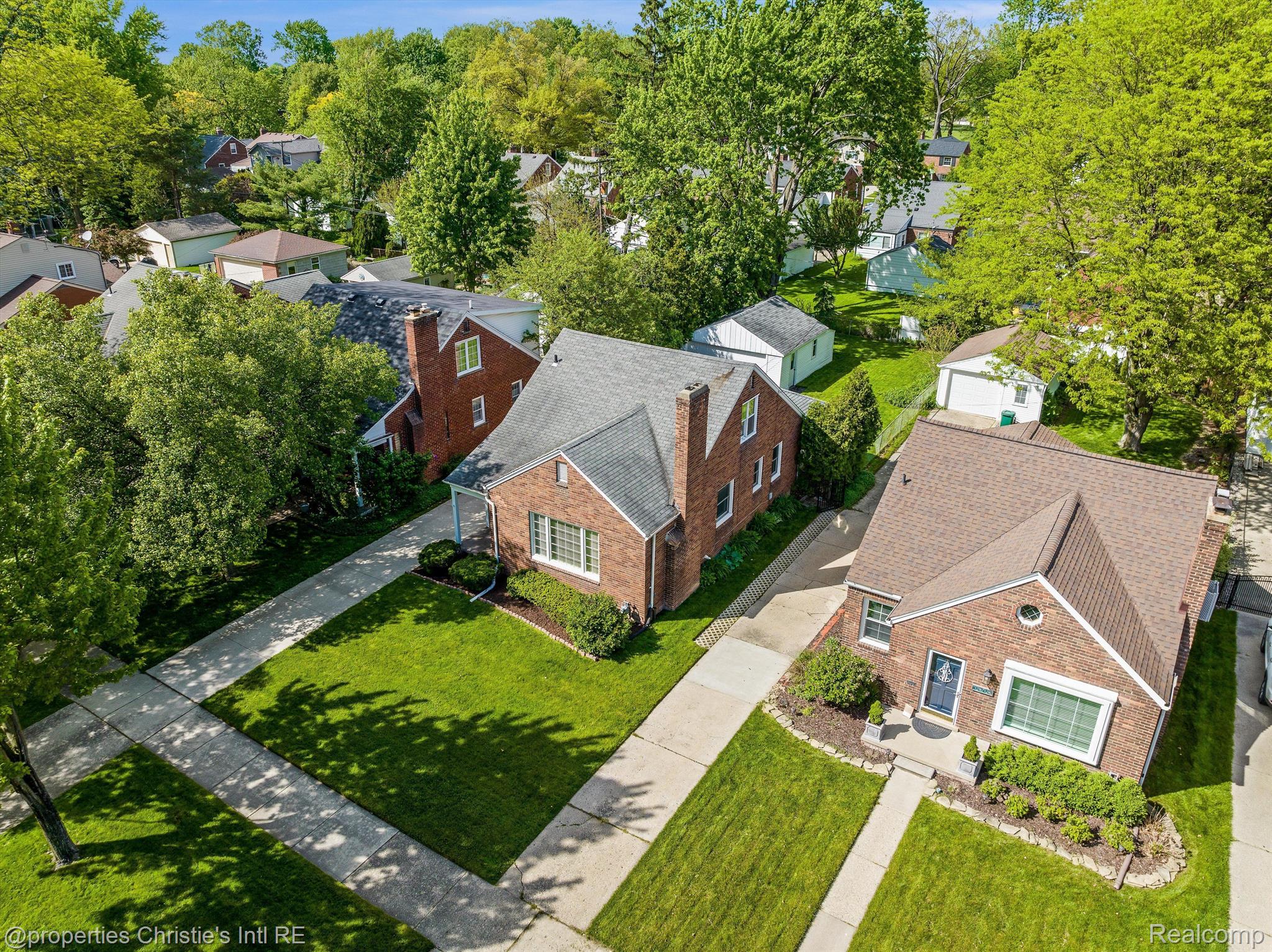 1922 MANCHESTER Boulevard