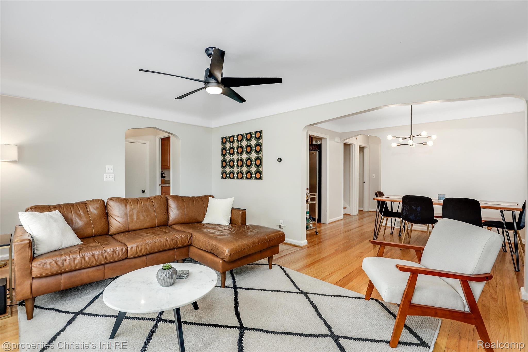 1922 MANCHESTER Boulevard