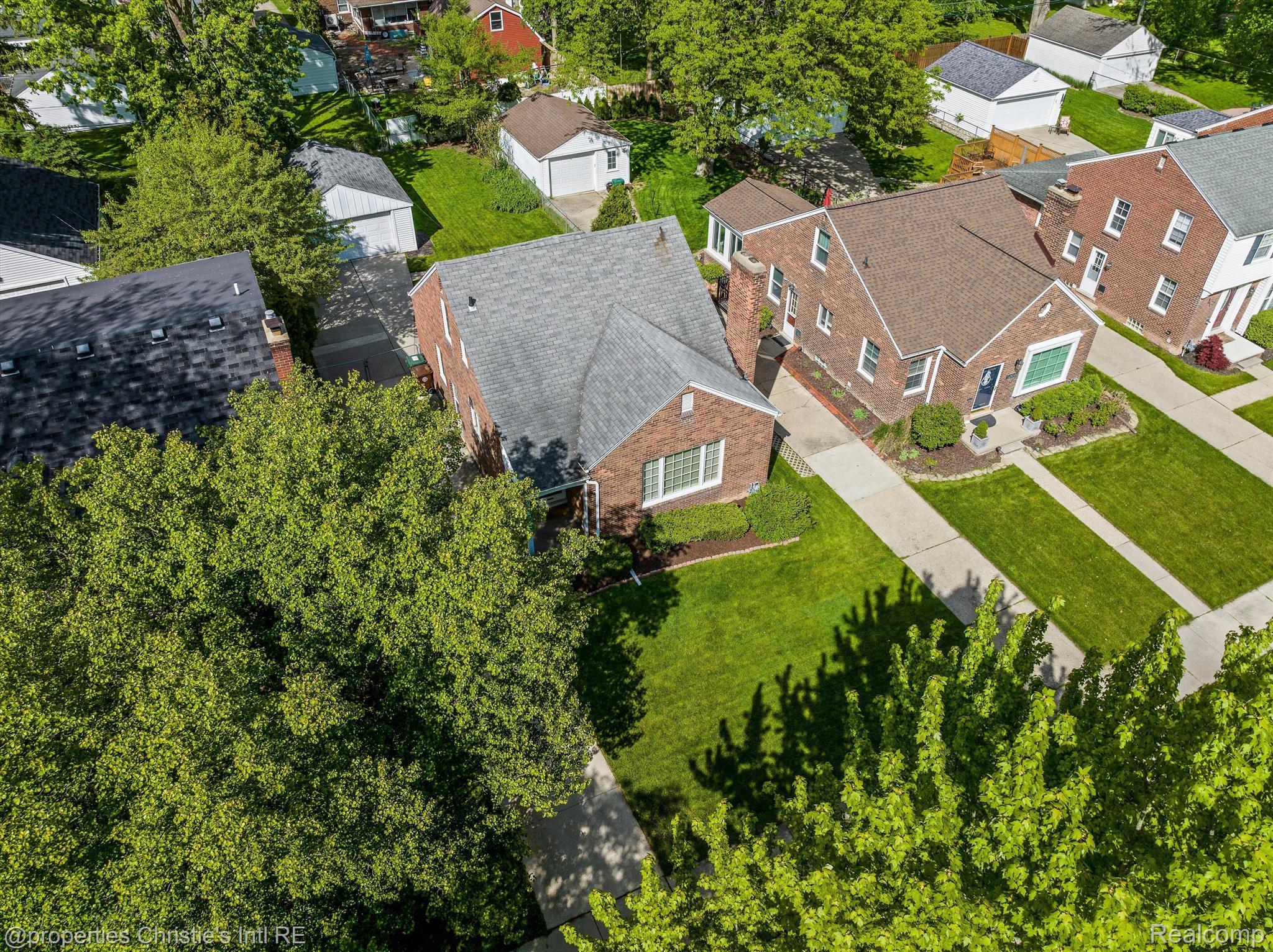 1922 MANCHESTER Boulevard