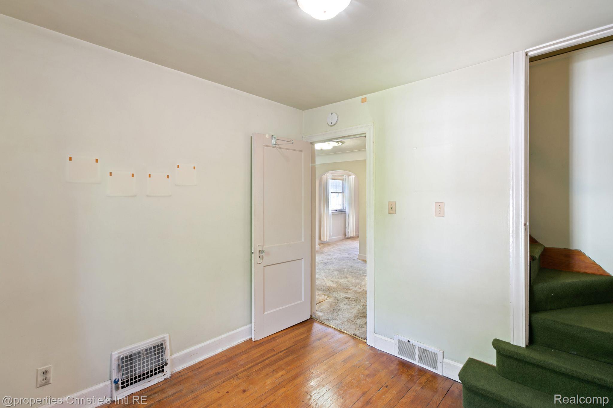 12116 SAINT MARYS Street