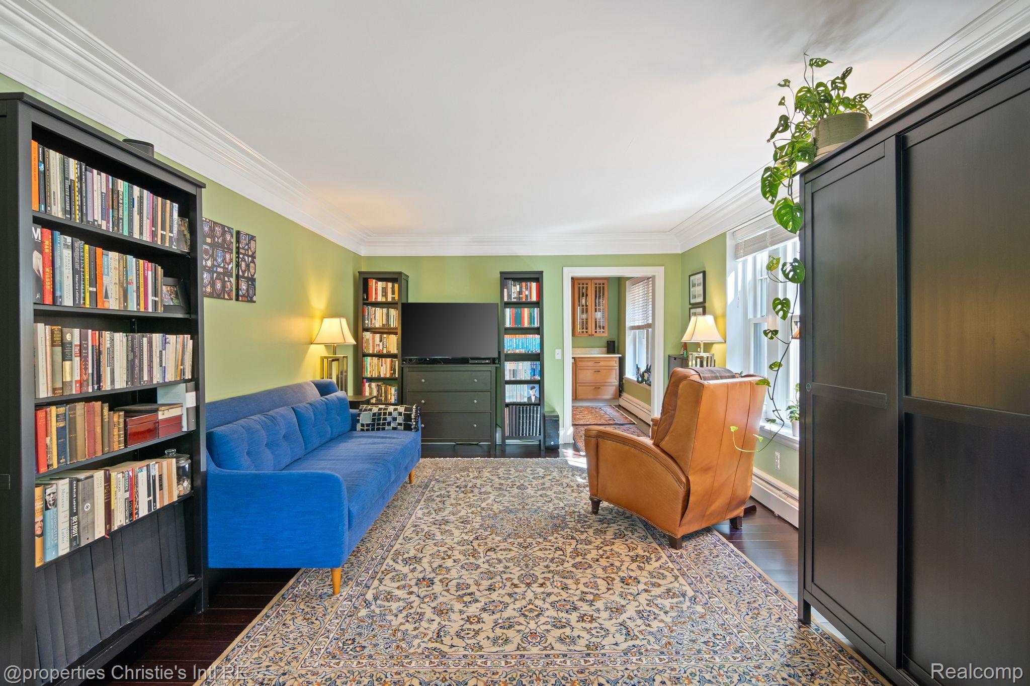 120 SEWARD Street 25-211