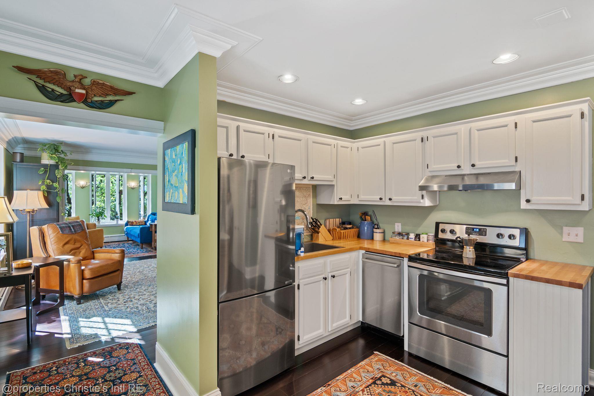 120 SEWARD Street 25-211