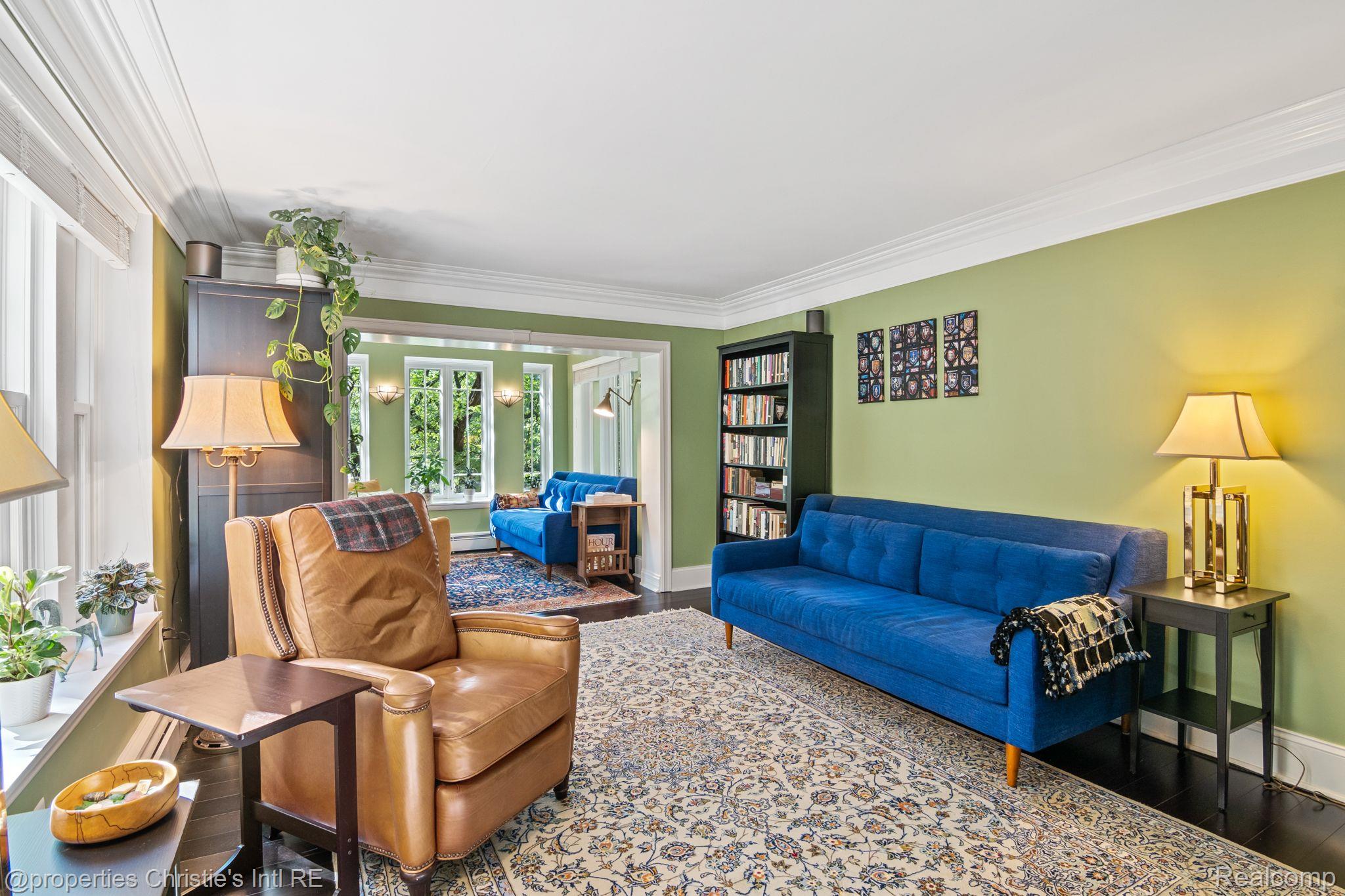 120 SEWARD Street 25-211