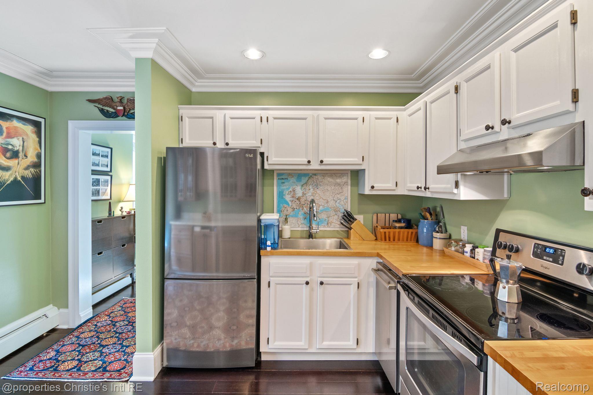 120 SEWARD Street 25-211