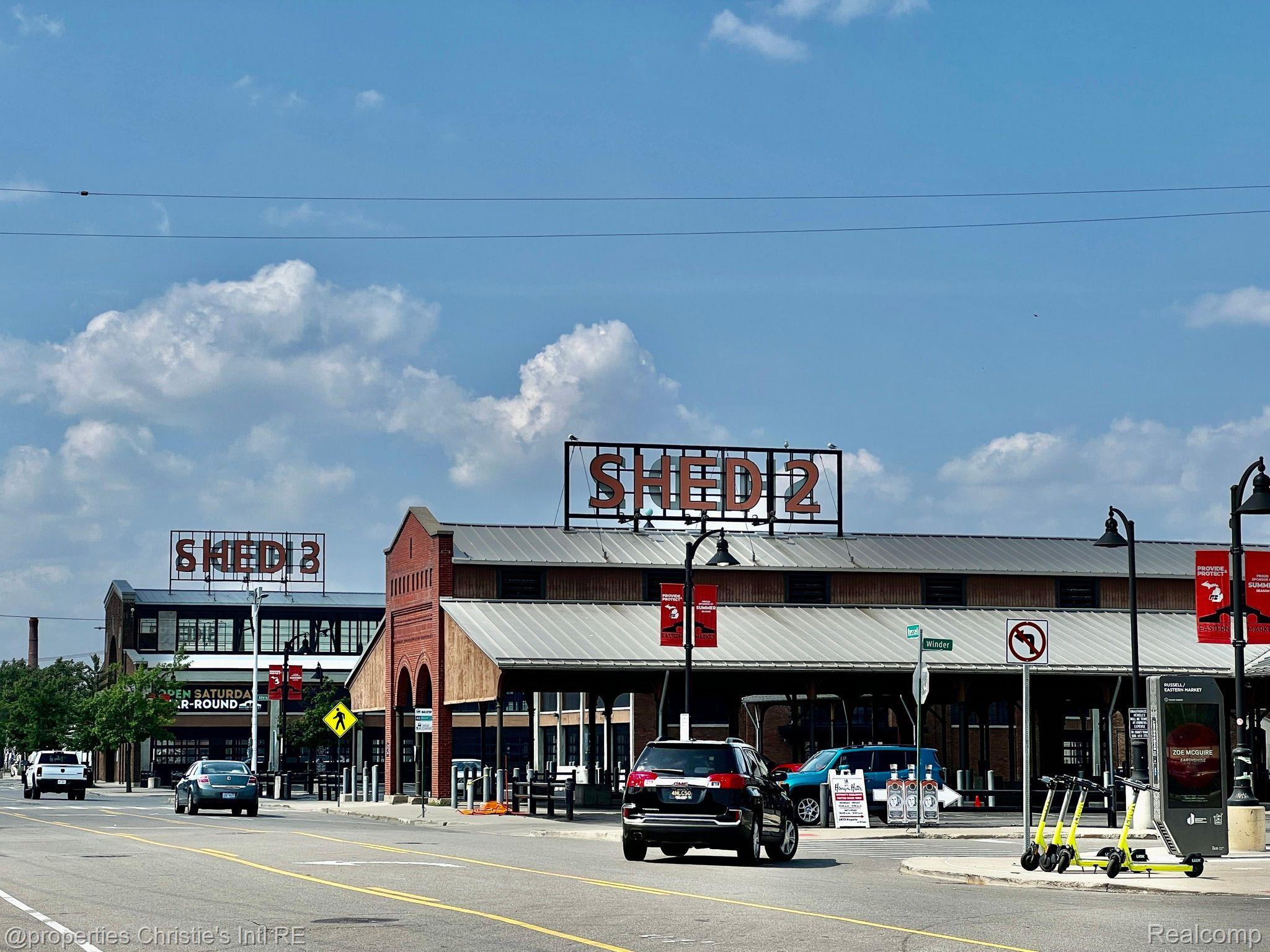 3434 RUSSELL Street 27-207