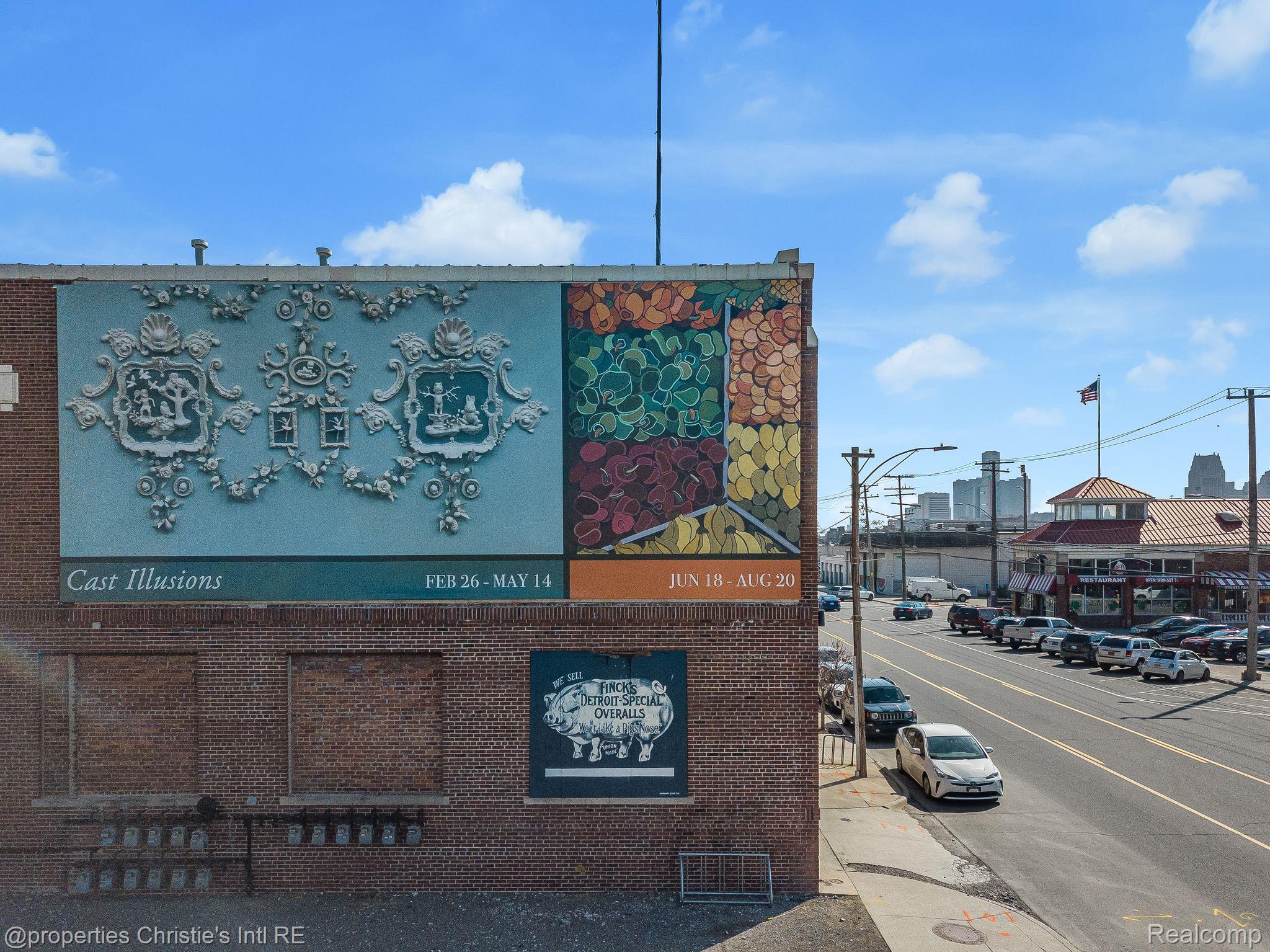 3434 RUSSELL Street 27-207