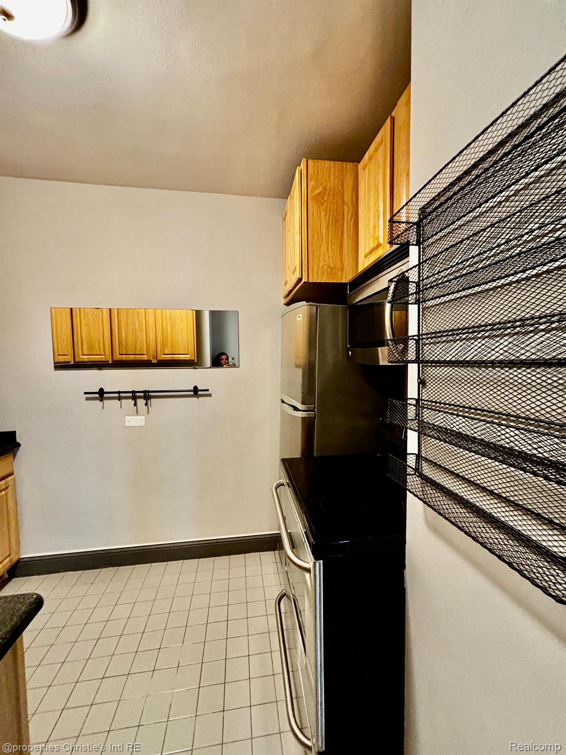 15 E KIRBY Street 628