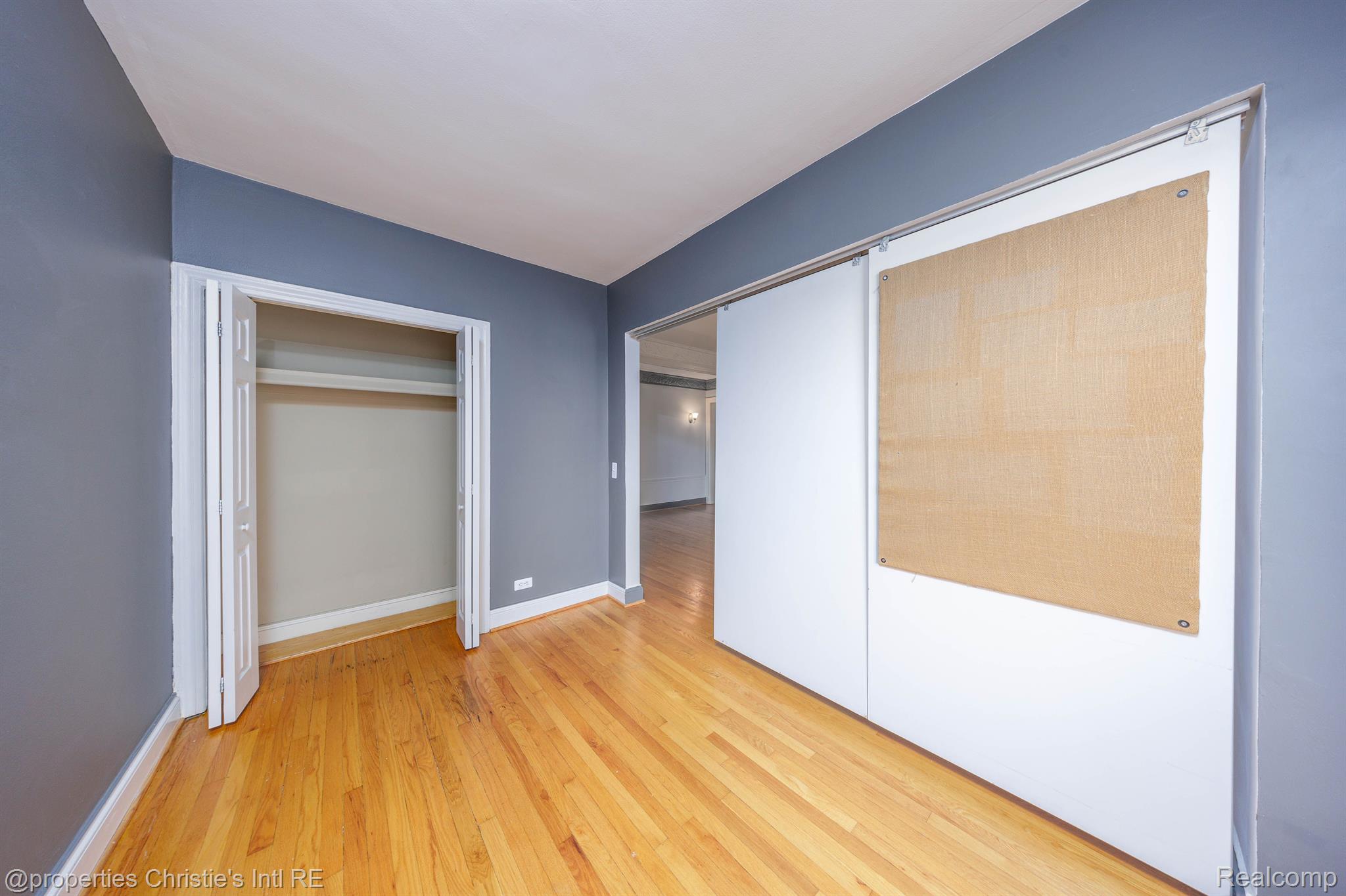 15 E KIRBY Street 628