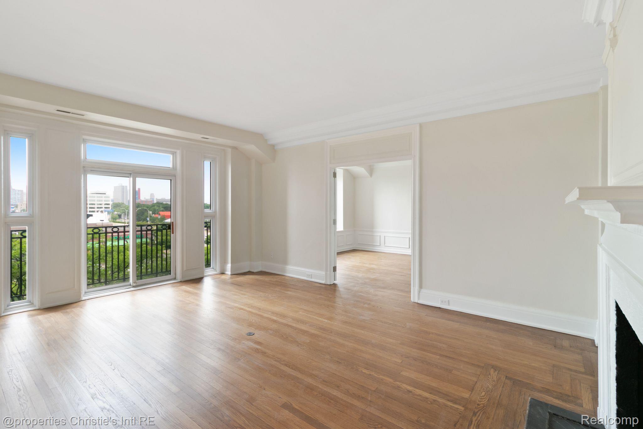 2900 E Jefferson Avenue C3