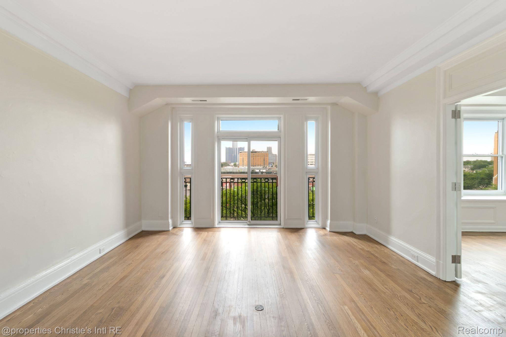 2900 E Jefferson Avenue C3