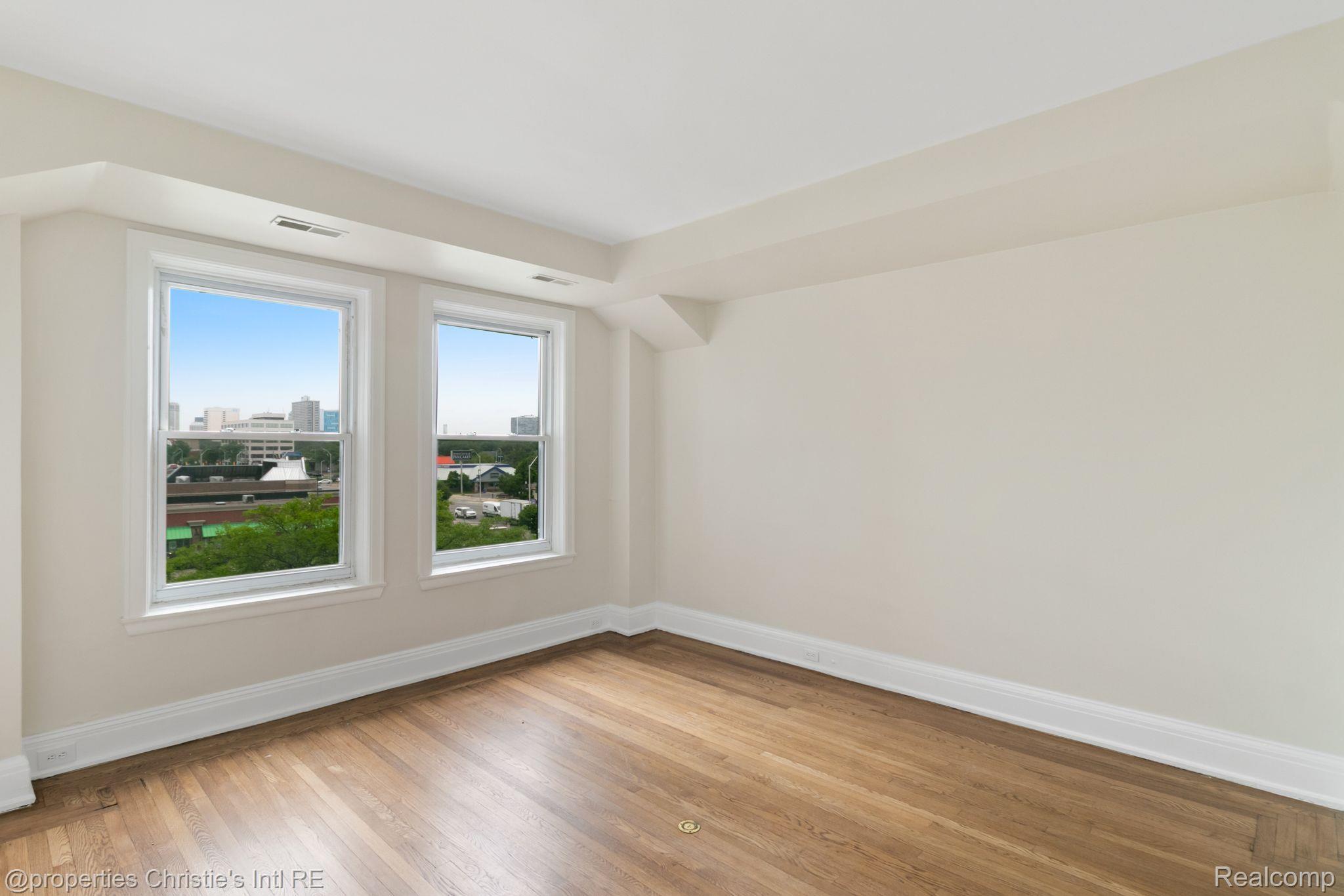 2900 E Jefferson Avenue C3