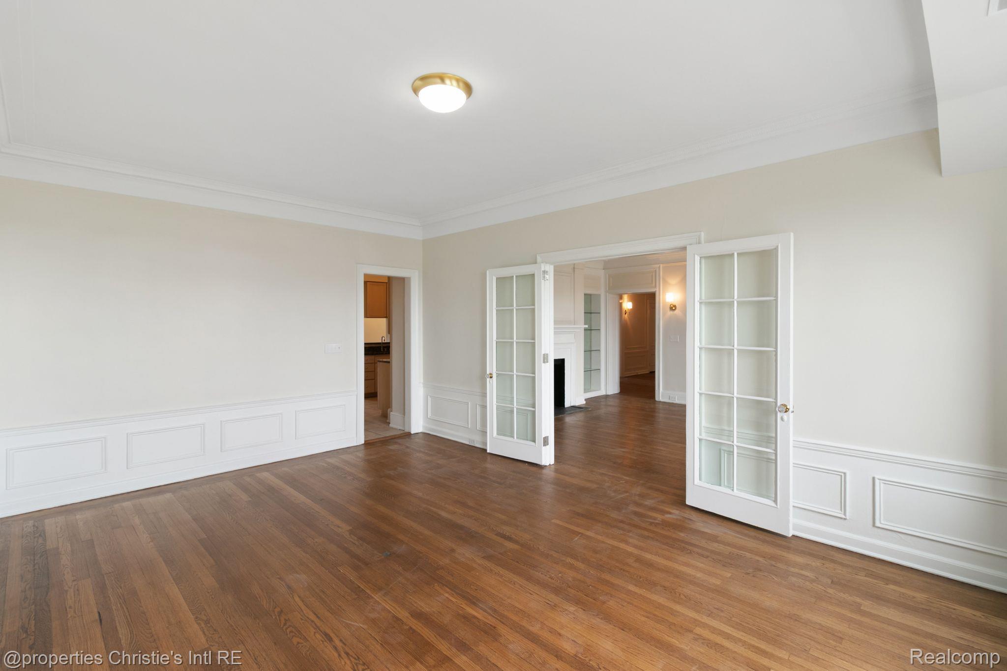 2900 E Jefferson Avenue C3
