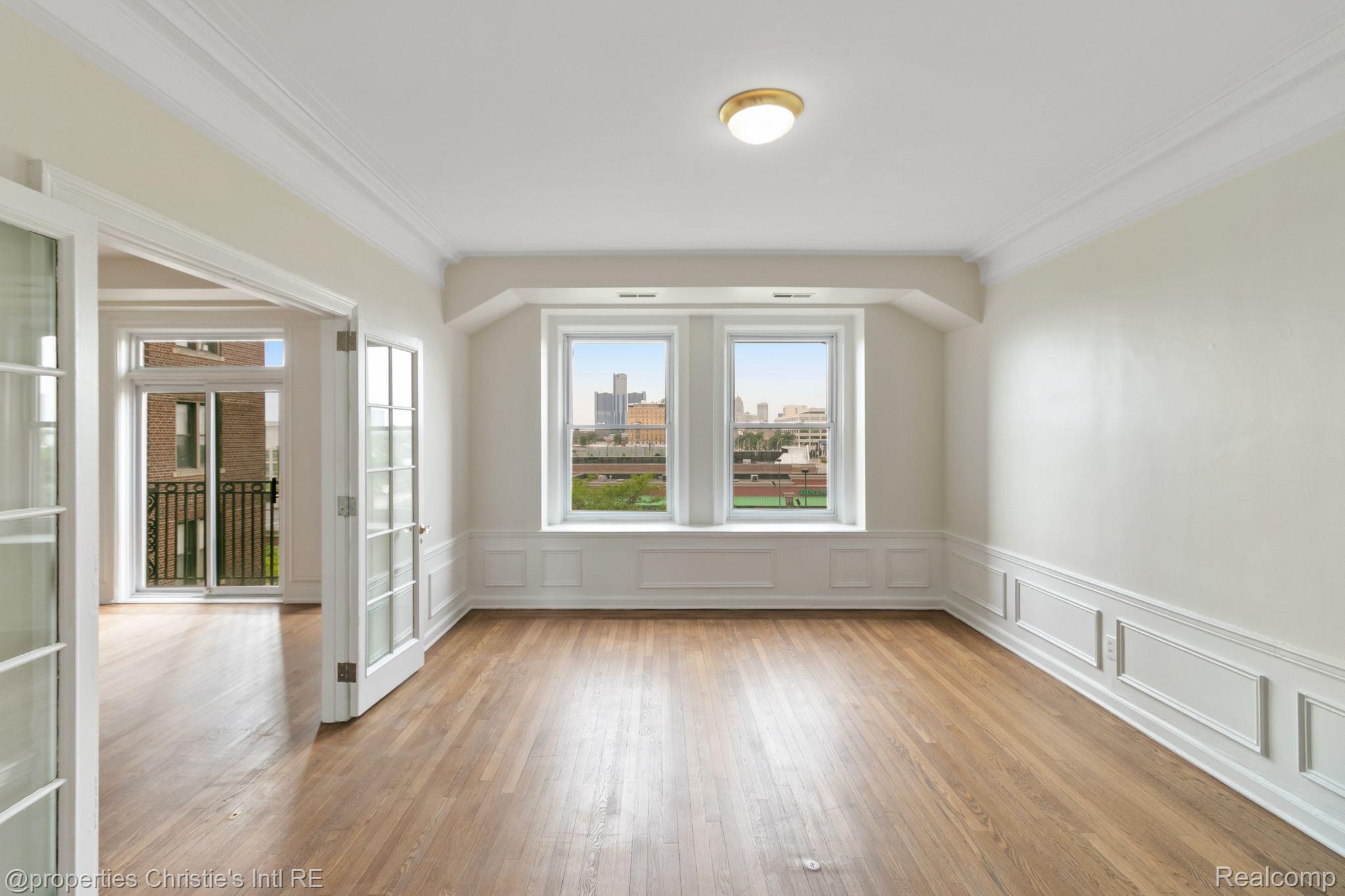 2900 E Jefferson Avenue C3