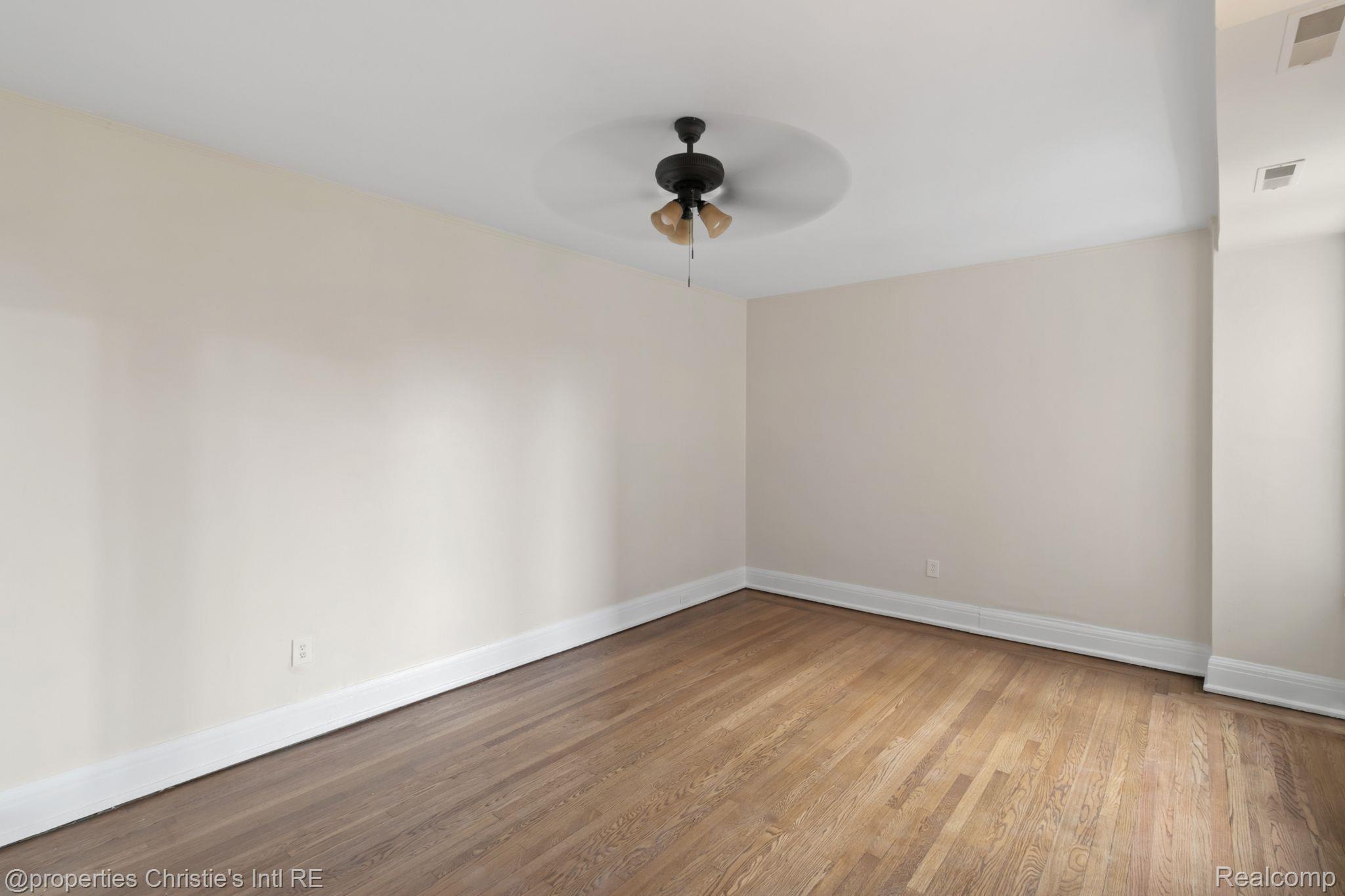 2900 E Jefferson Avenue C3