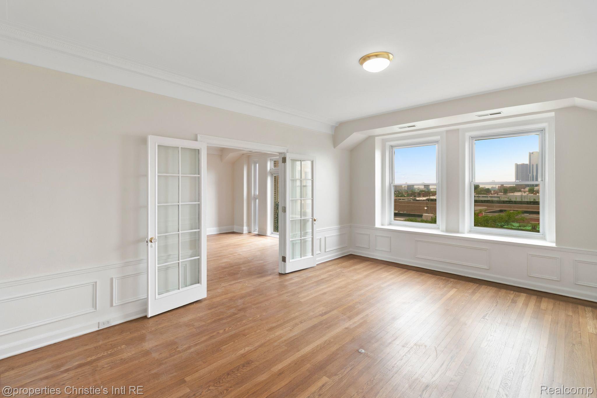 2900 E Jefferson Avenue C3
