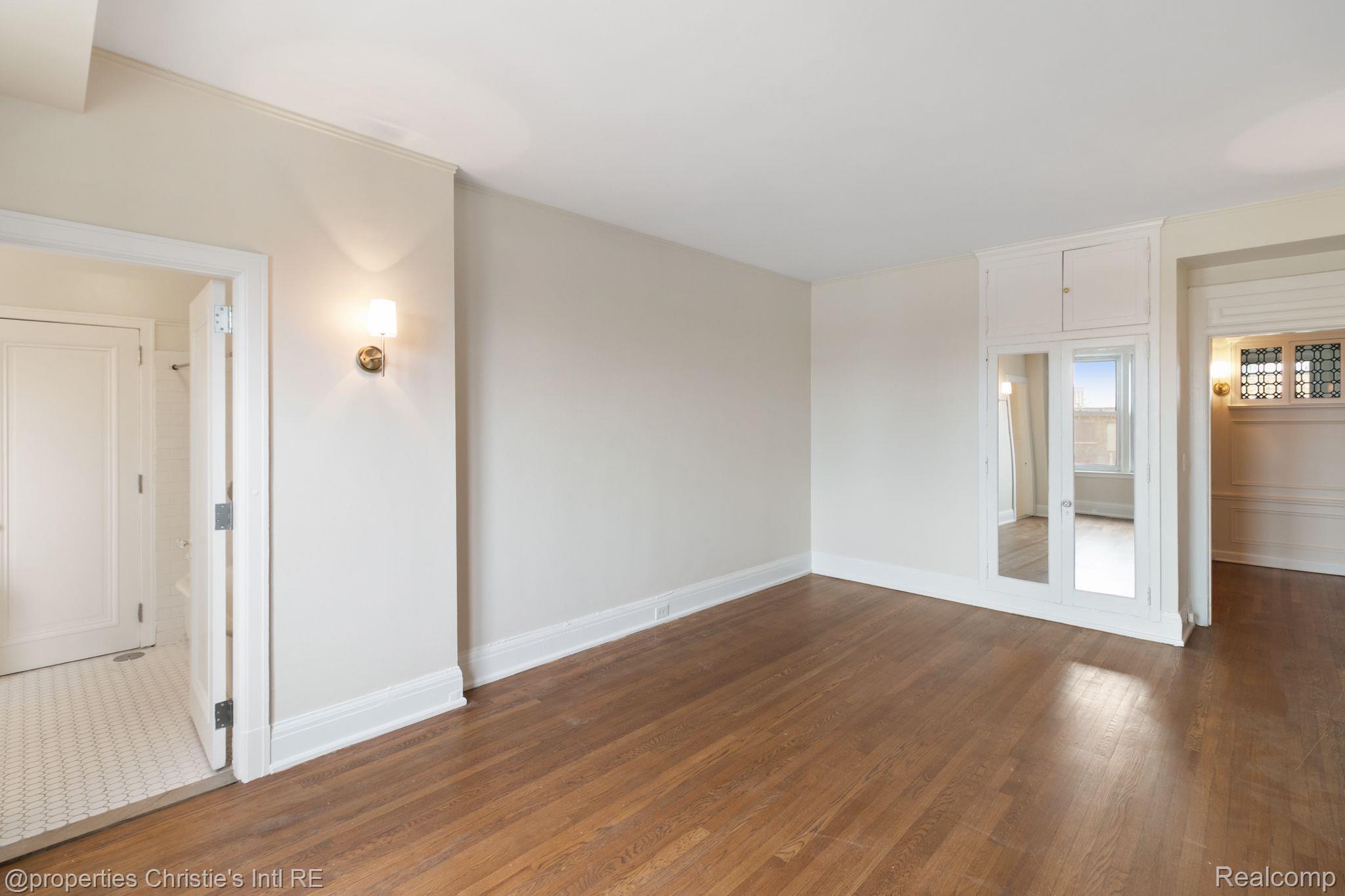 2900 E Jefferson Avenue C3