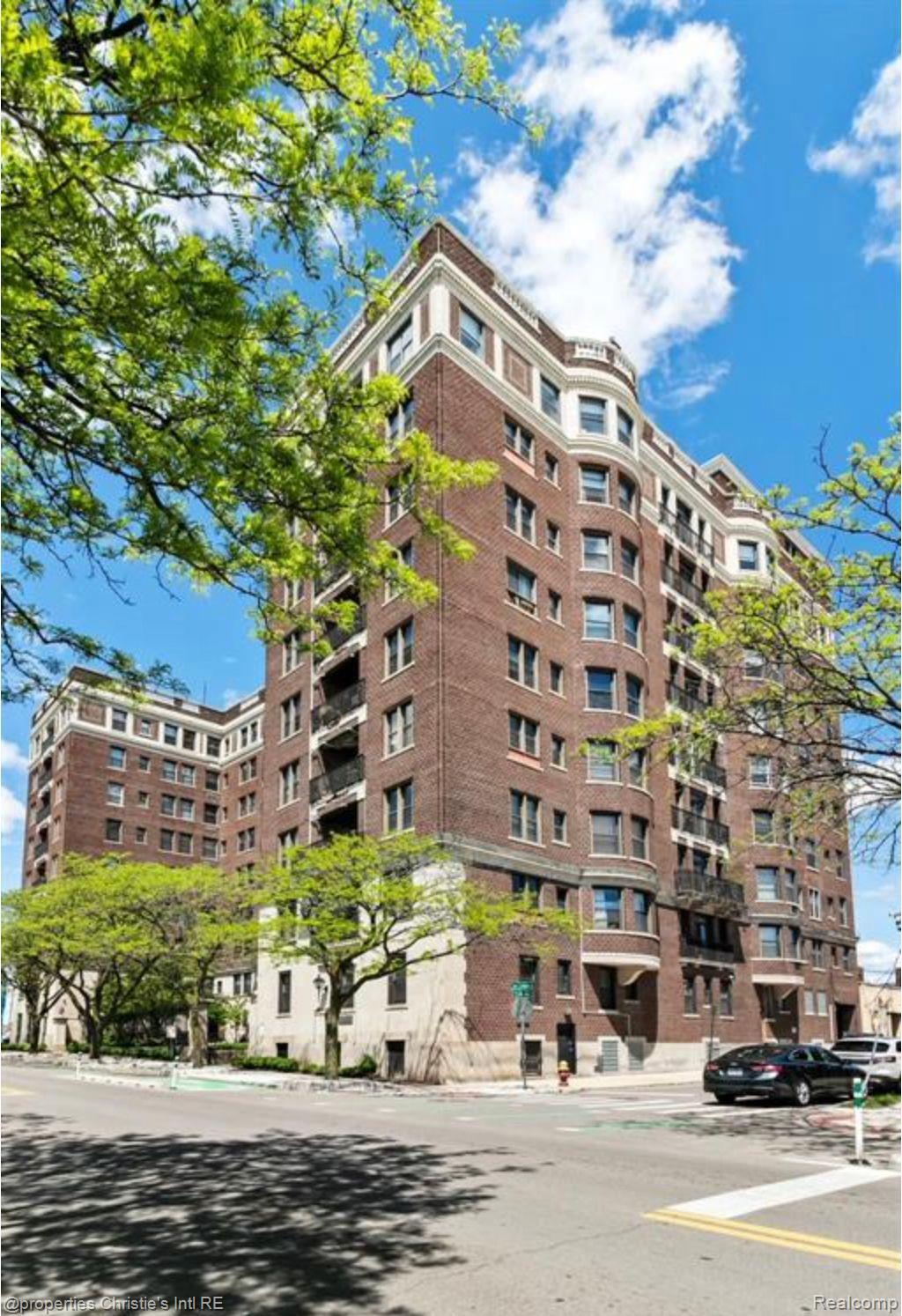 2900 E Jefferson Avenue C3