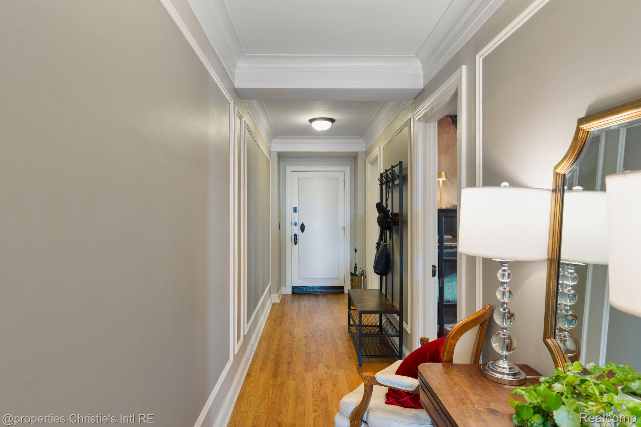 15 E KIRBY Street 710