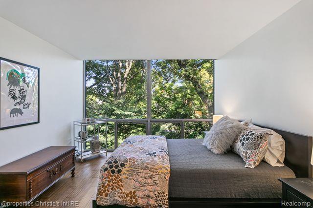 1418 Joliet Place